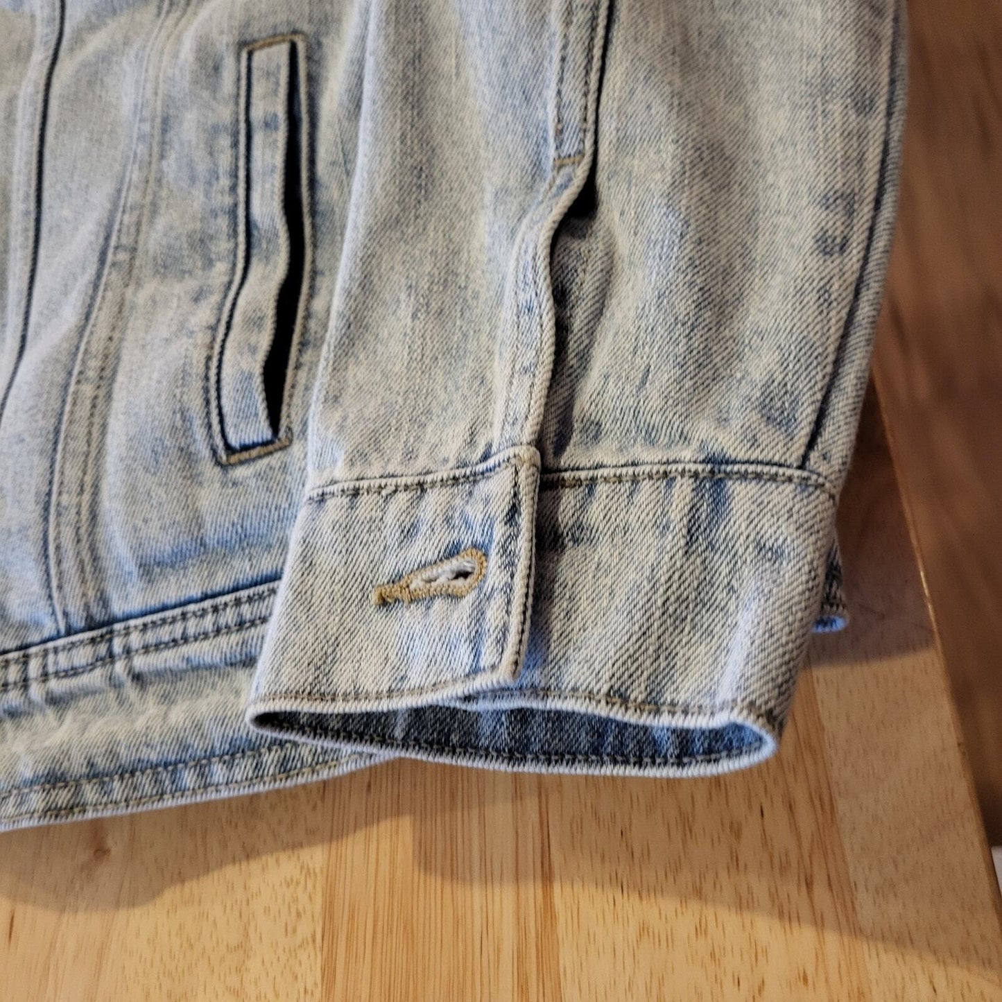 Old Navy Shearling Lined Denim Jean Jacket Size Large 