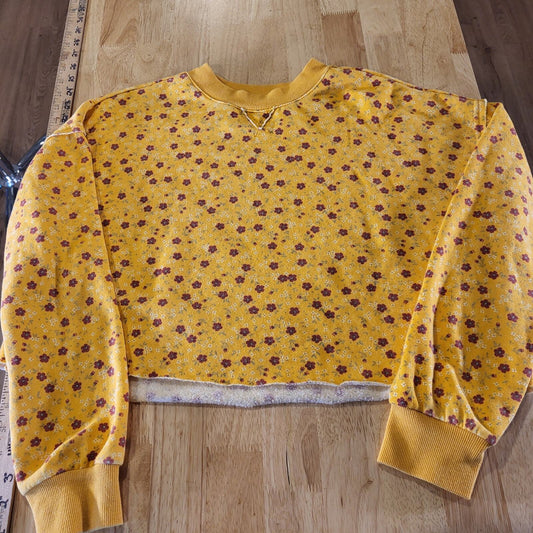 Colsie Yellow Cropped Fleece Floral Long Sleeve Sweatshirt Size Small