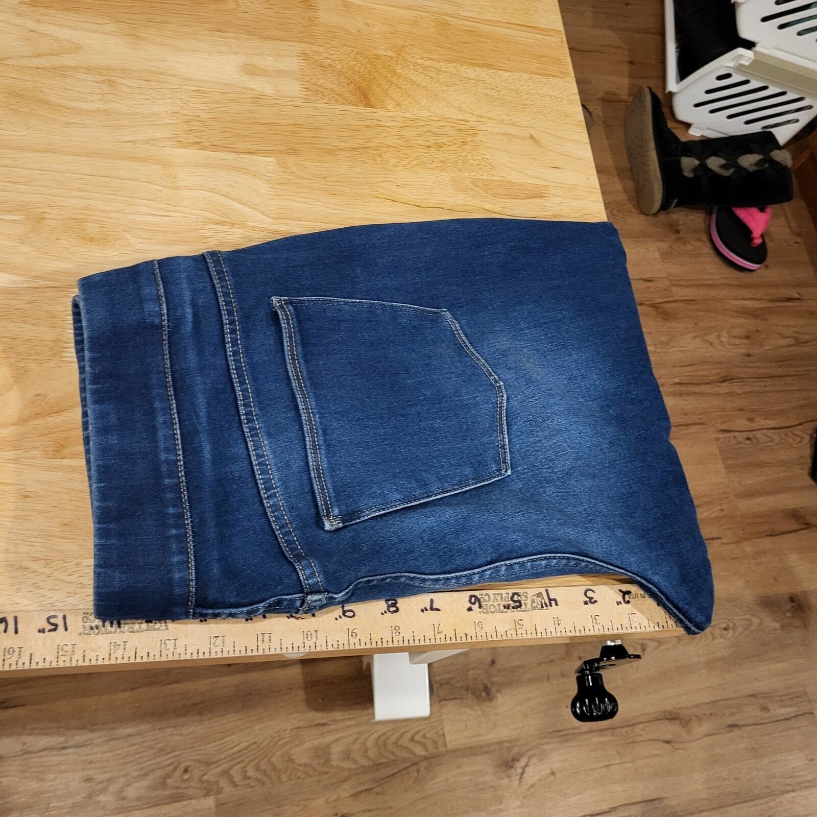 Soft Surroundings Large Denim Comfort Waist Stretch Straight Leg Jeans