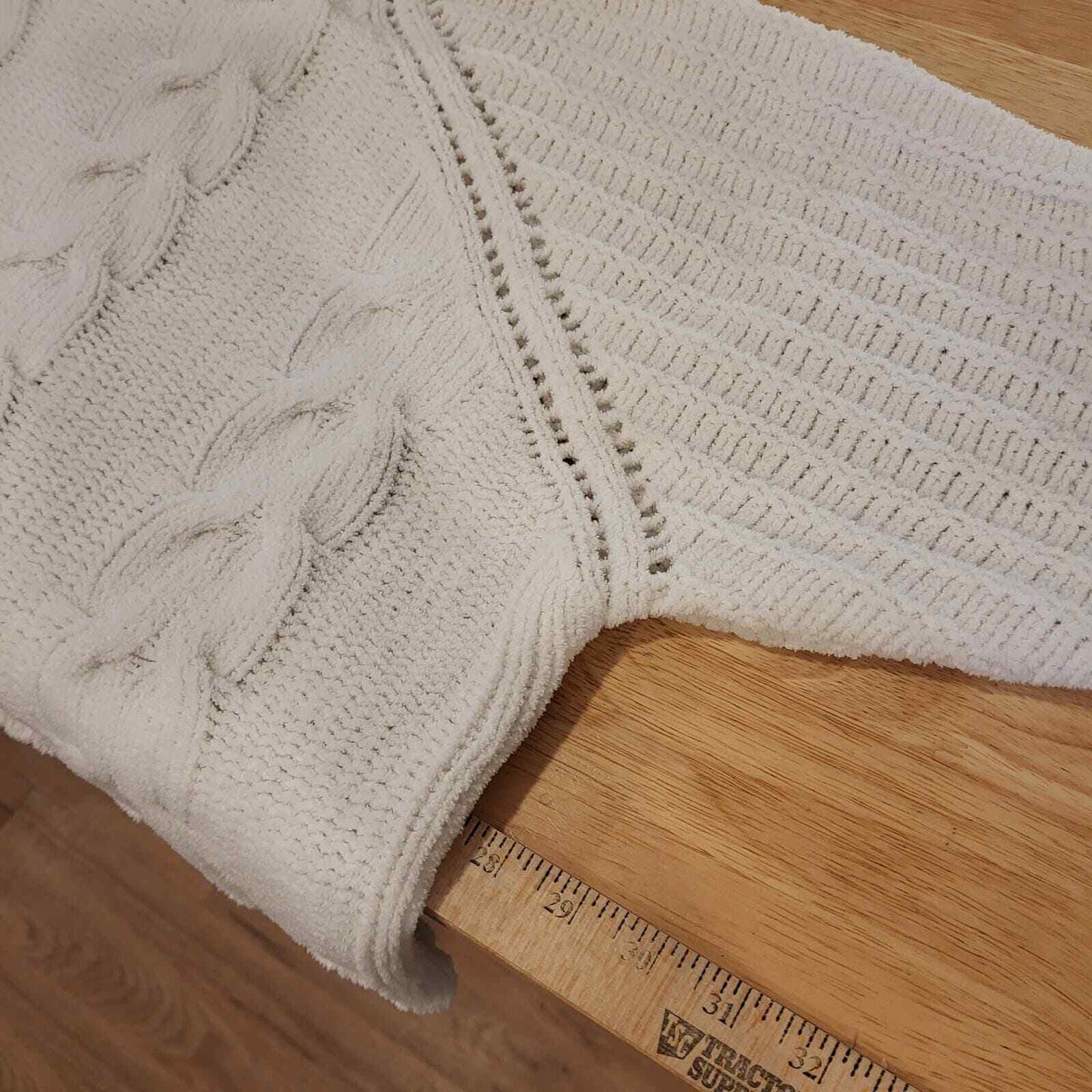 White Chunky Knit Turtle Neck Sweater L