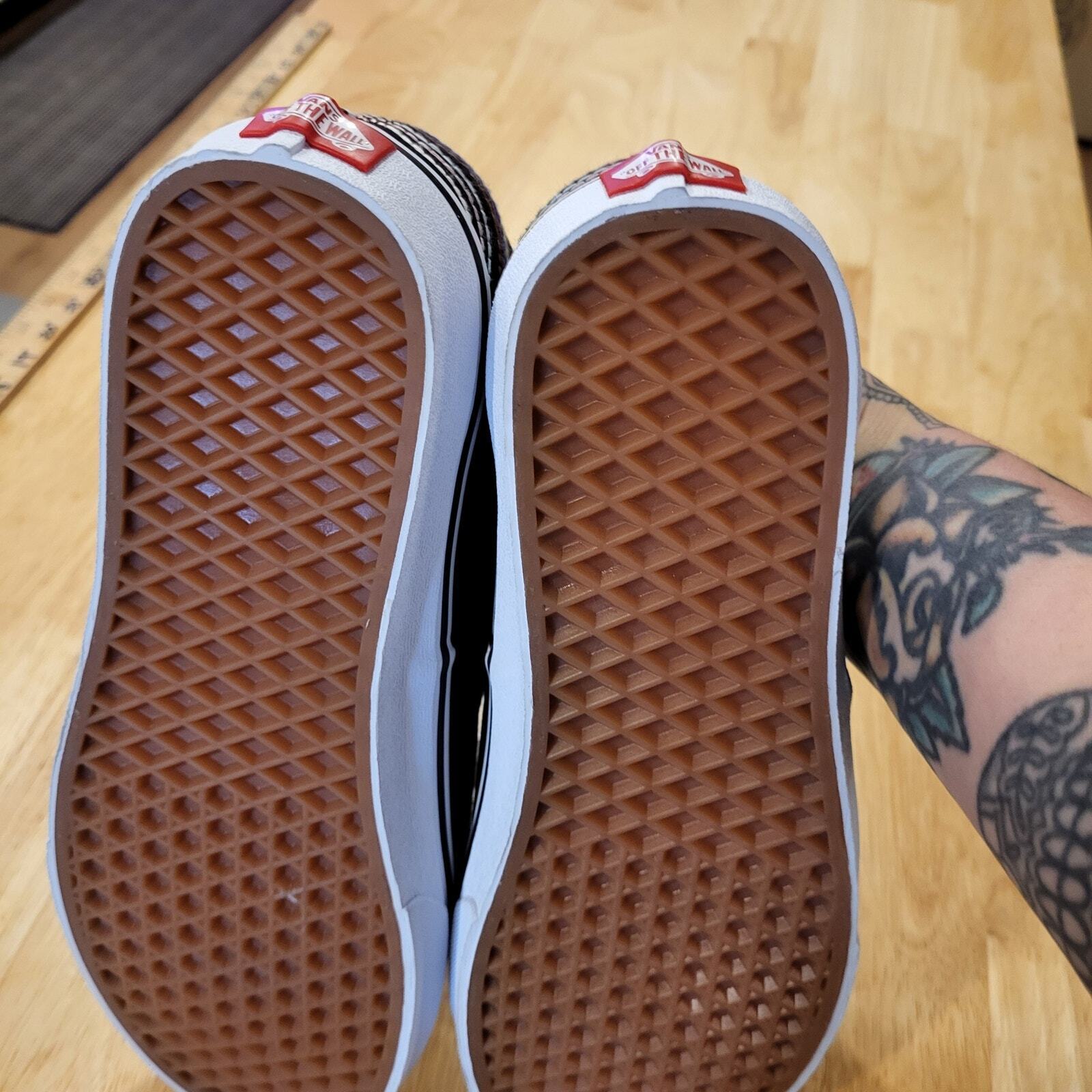 (NEW) Vans Pride Collection Love is Love Shoes Men 12