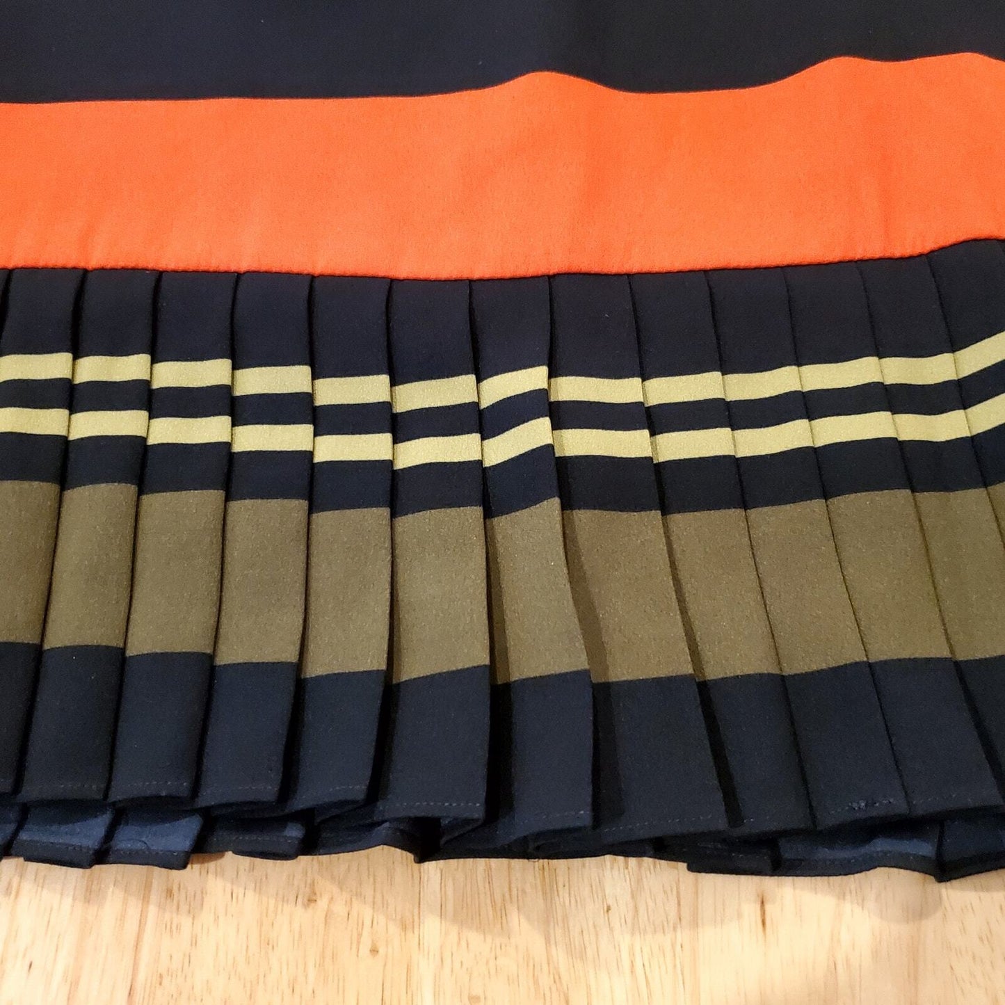 Ann Taylor Petite Knee Length Striped Skirt Pleated Hem Red Blue Pencil