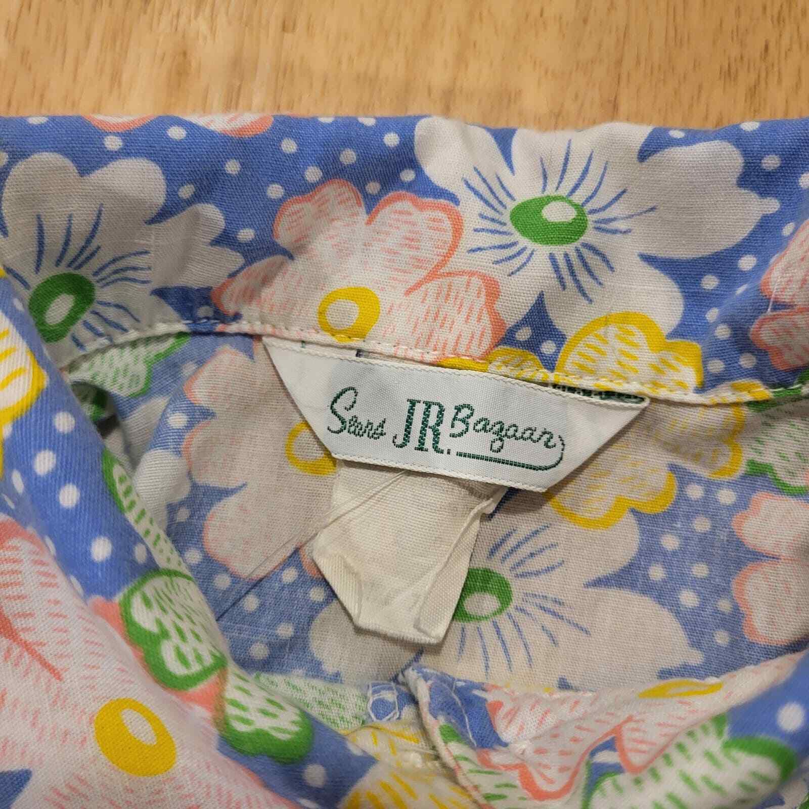 Vintage floral blue background Peter Pan collar button front top