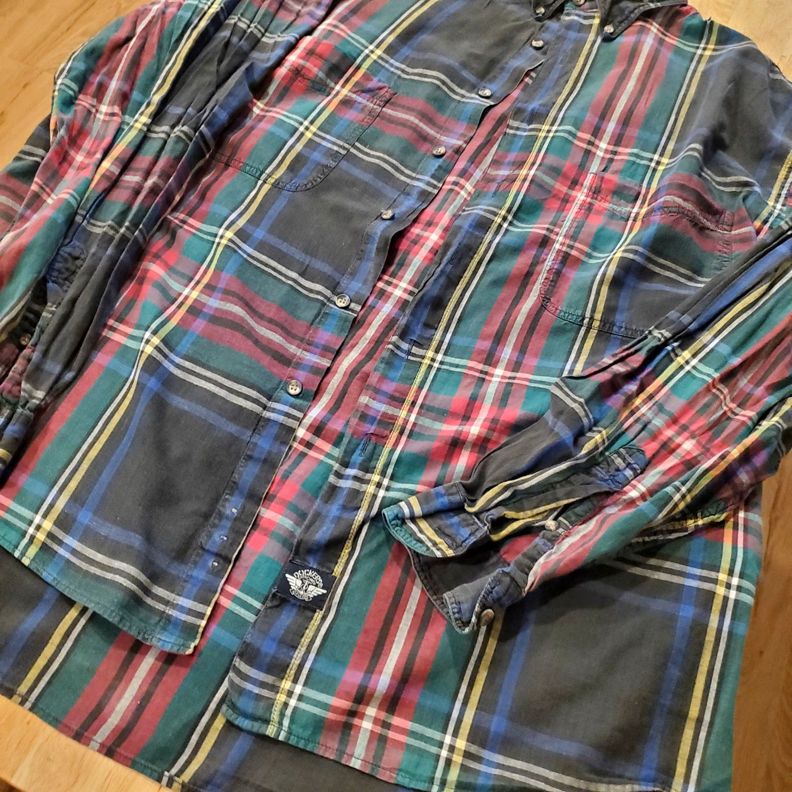 Dockers 100% Cotton XL Plaid Button Down (Small hole on shoulder)