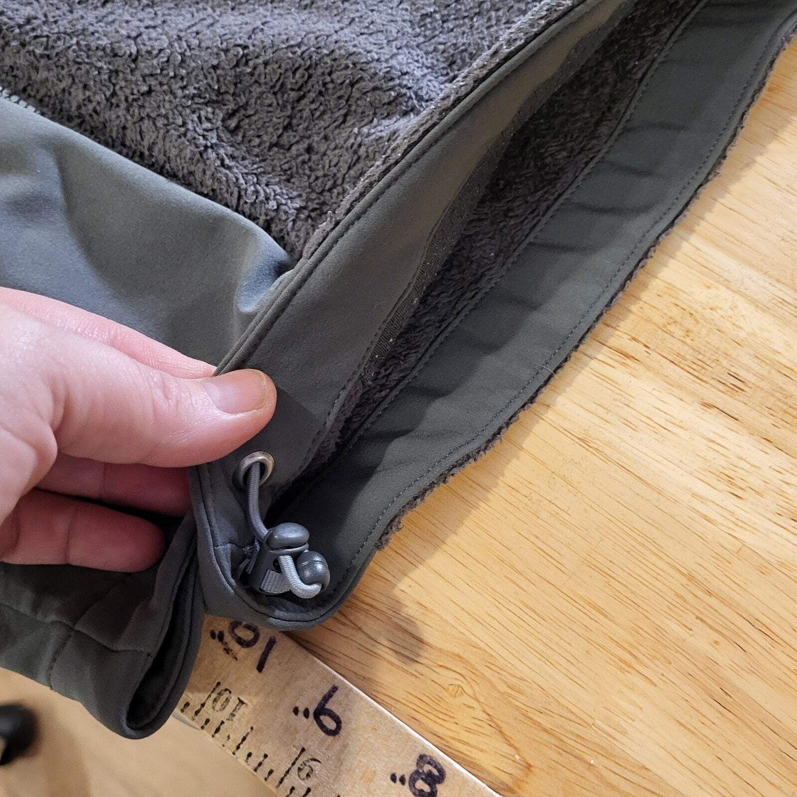 REI Gray Fleece Full Zip Nylon Sleeve Jacket Pockets Medium Toggle 22" P2P 25" L