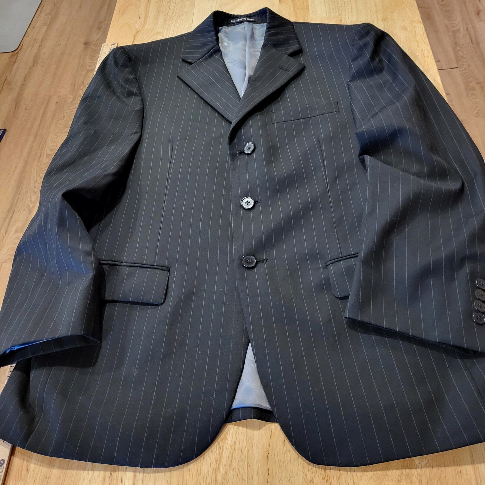 Andrew Fezza Fusion Men's Suit Coat & Pants 34" Waist 20" P2P Pinstripe pleated