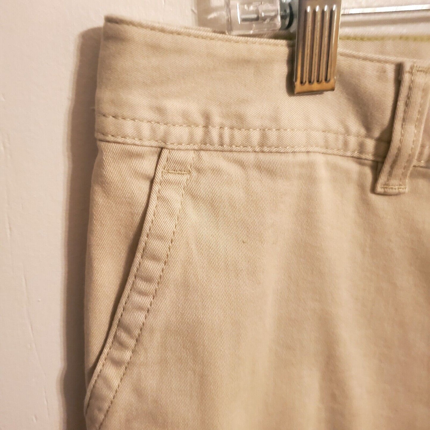 Eddie Bauer Women's Size 12 - Khaki Shorts with Pockets 