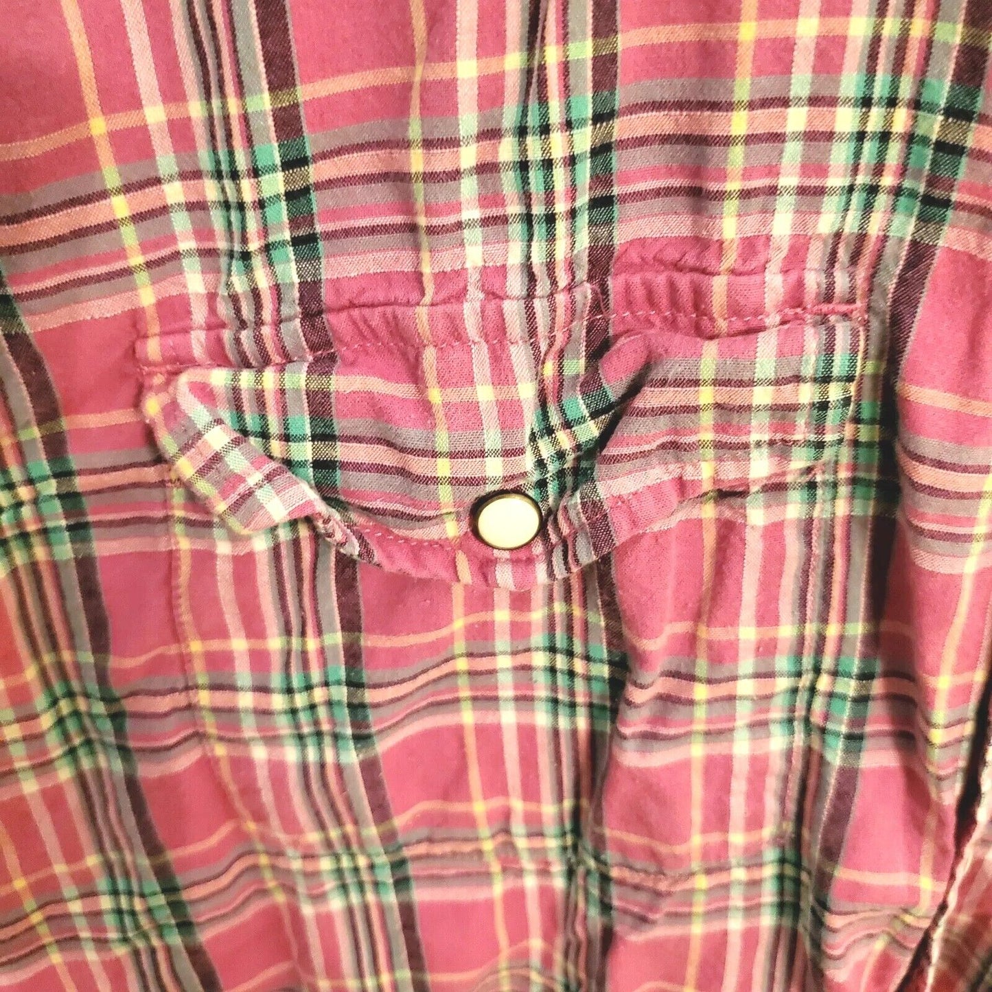 Pink vintage Y2K Plaid Express Short sleeve pearl Button Front Pocket Medium