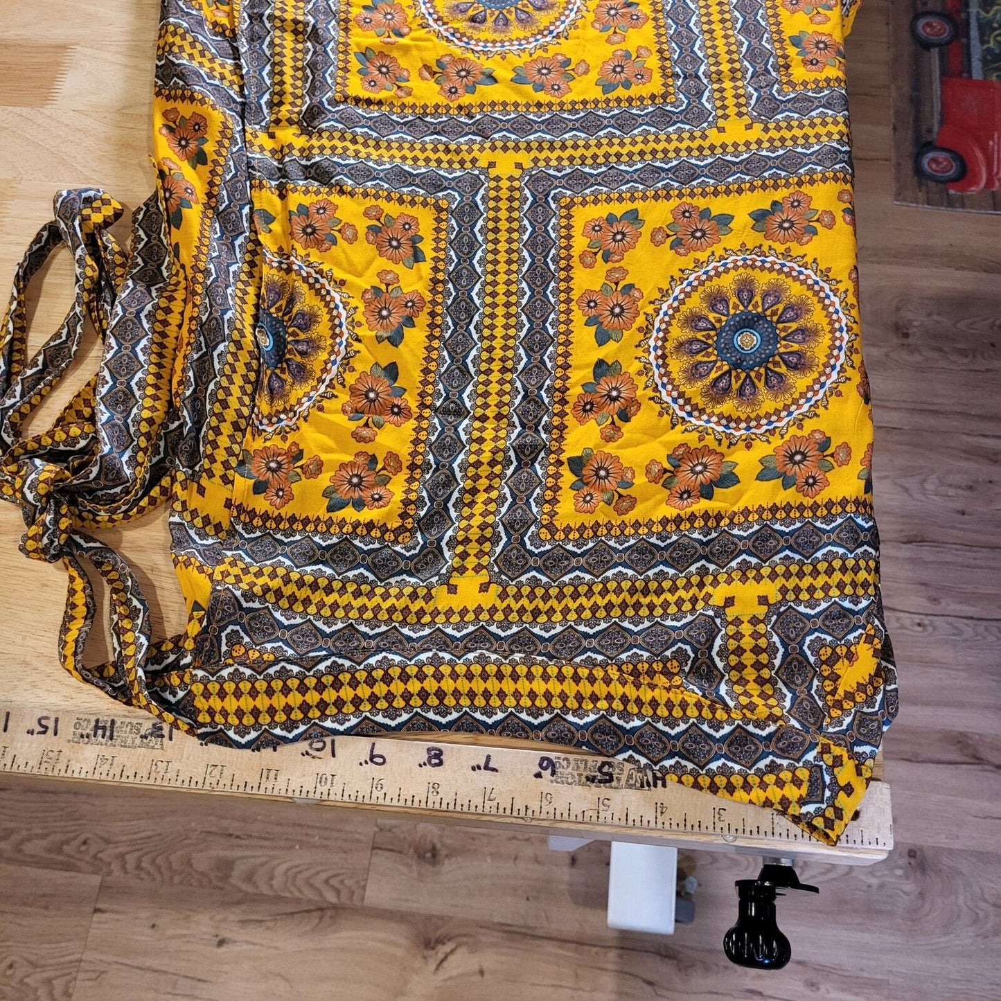 Farm Rio Xs Wrap Skirt Ethnic Print Yellow Knee Length 26" Waist Adjustable