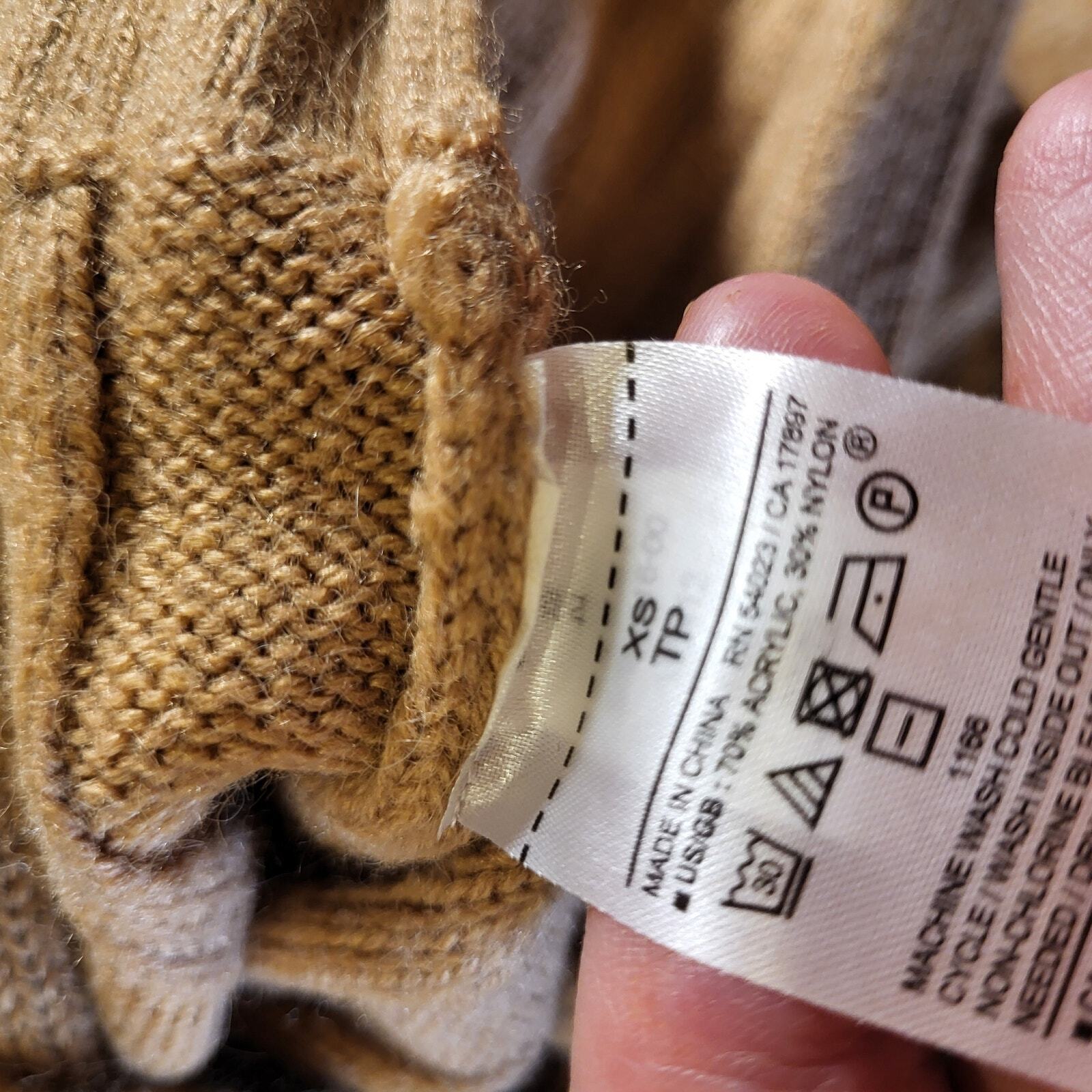 Brown Cable Knit Banana Republic Sweater XS  Crew Neck 