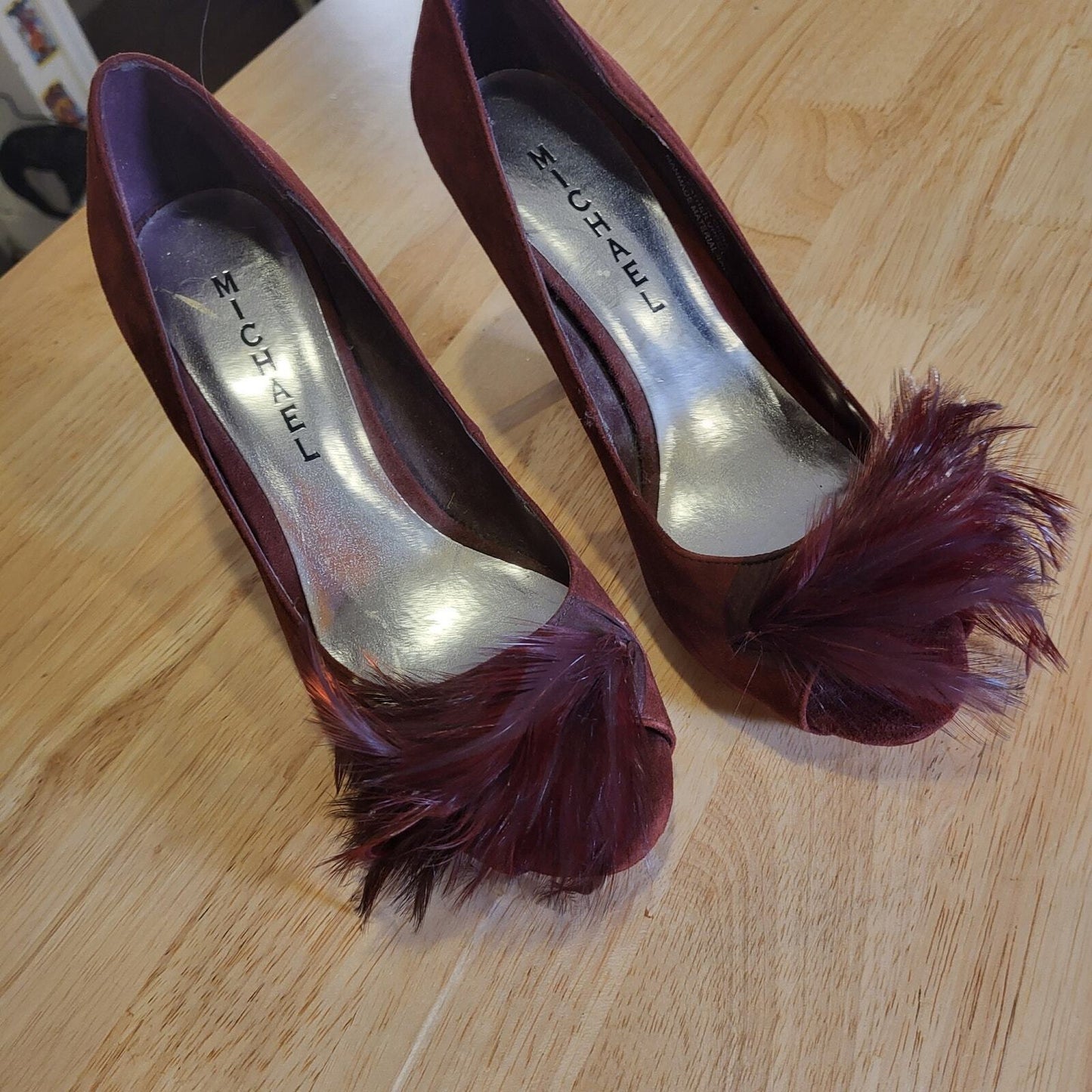 Michael Burgundy Pumps Feather Toe Size 7.5 
