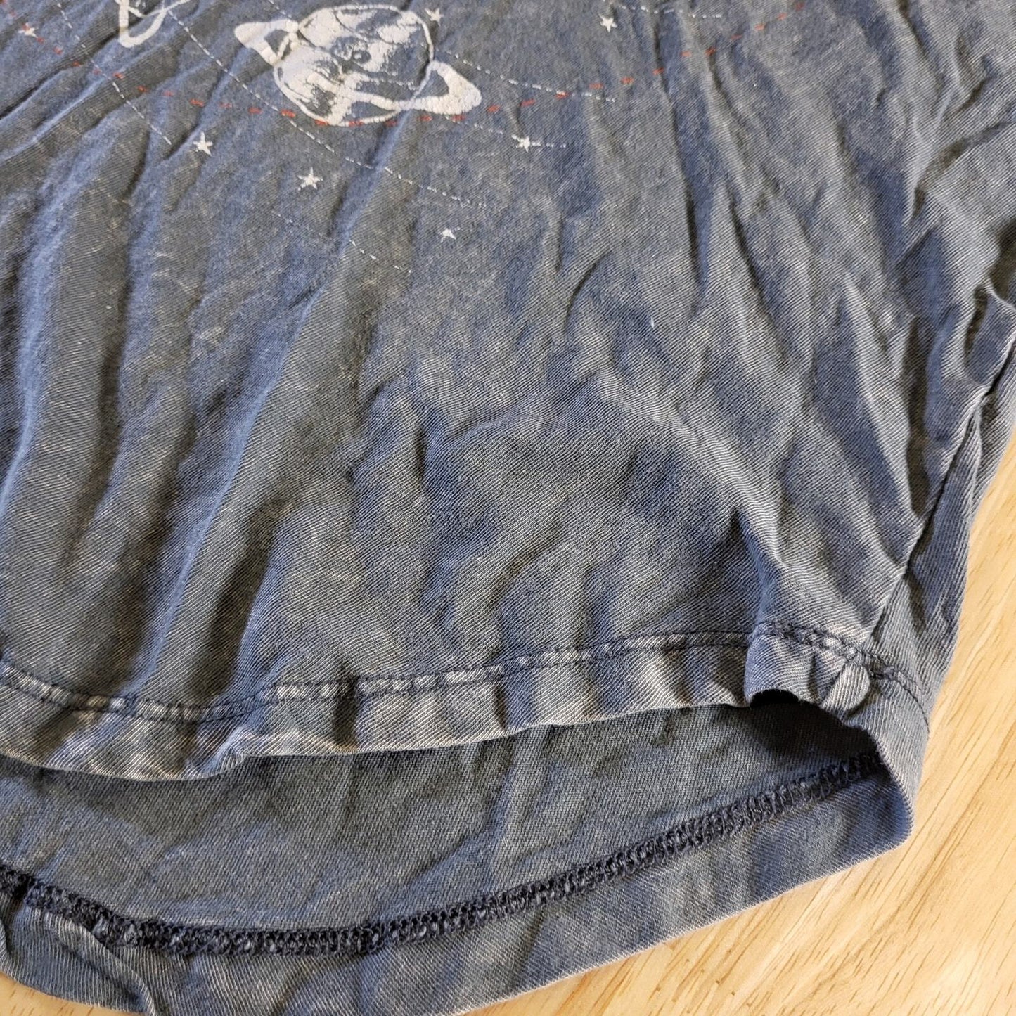 Modern Lux Namaspace Yoga Meditation Distressed xs T-shirt Gray