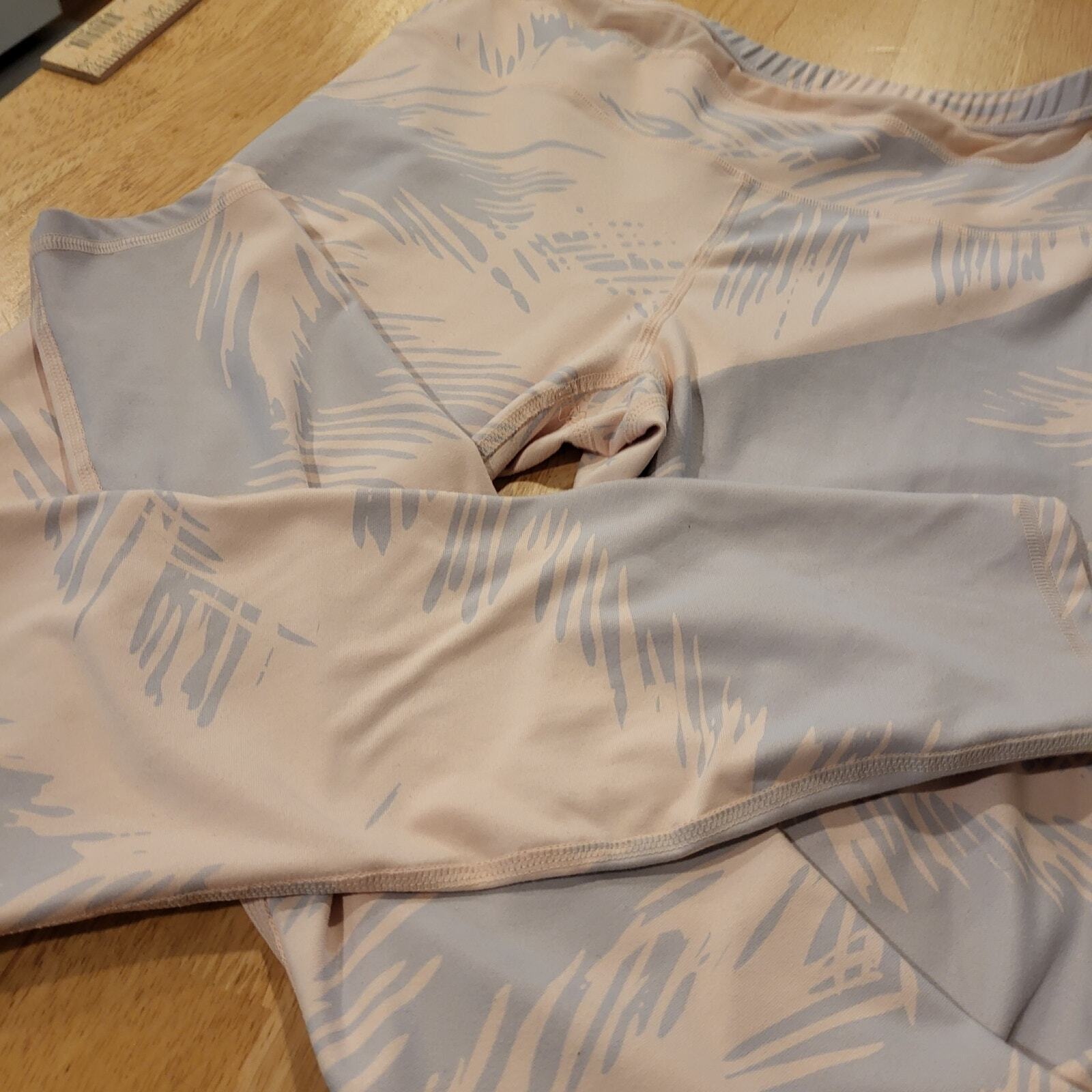 Fable tics Pink and blue abstract Cloud  leggings size small