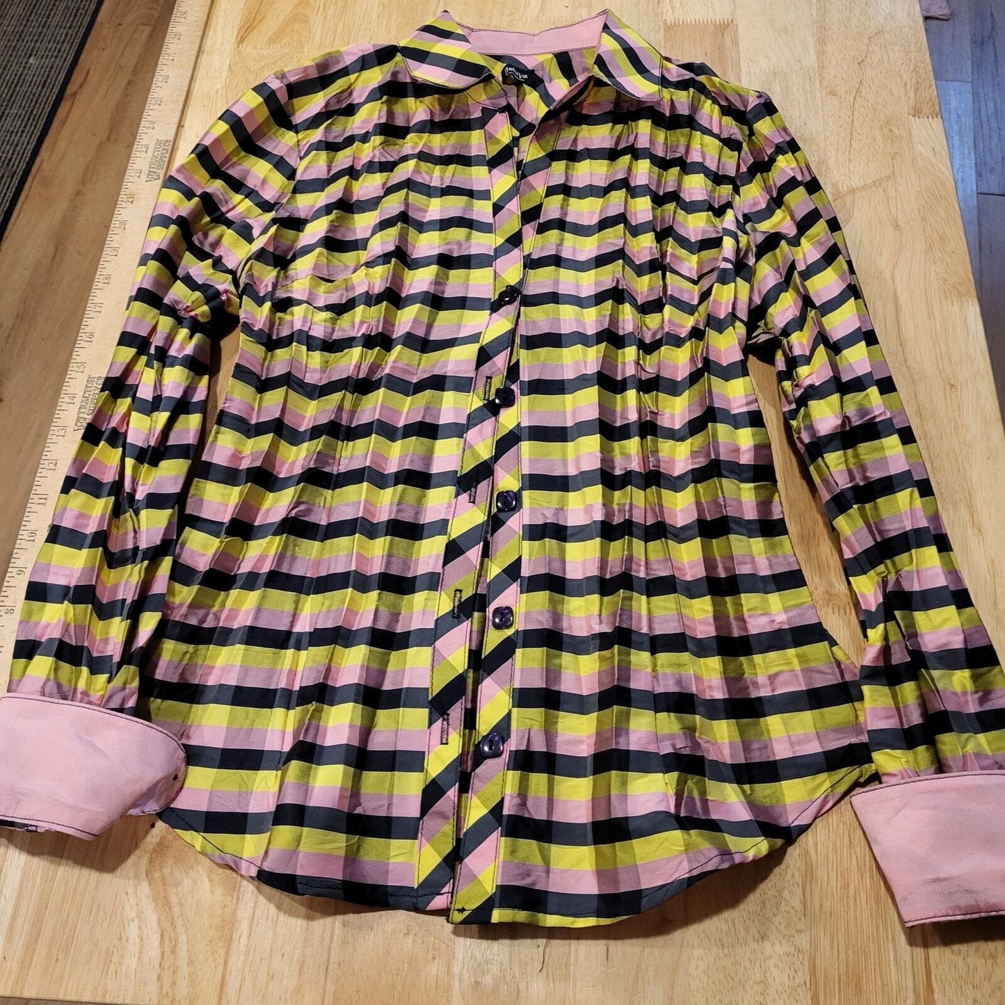 Beluva Pink & Green Plaid Crepe Button Down Collared Top Cuff Colorful 18" P2P