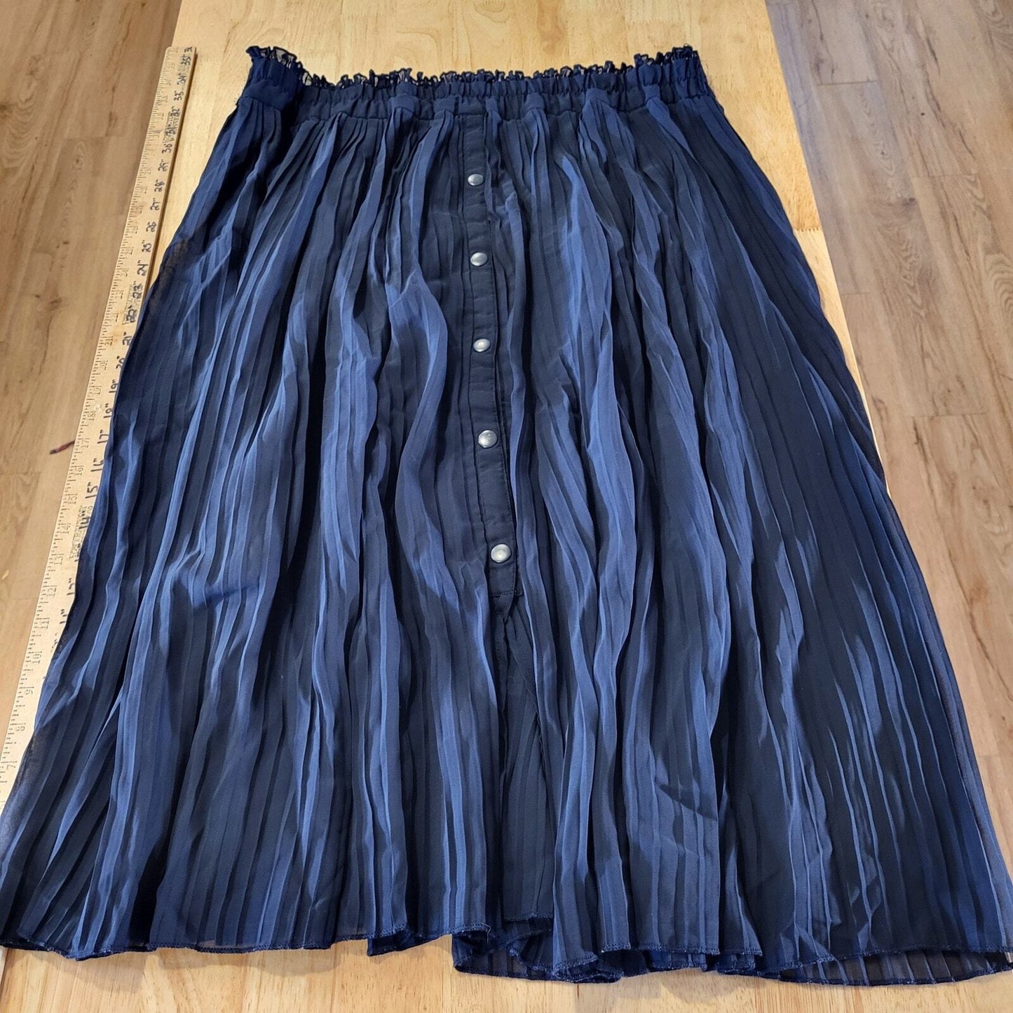 Est. 1946 Navy Blue Pleated Elastic Waist Skirt Button 18/20w Mid Length Rayon