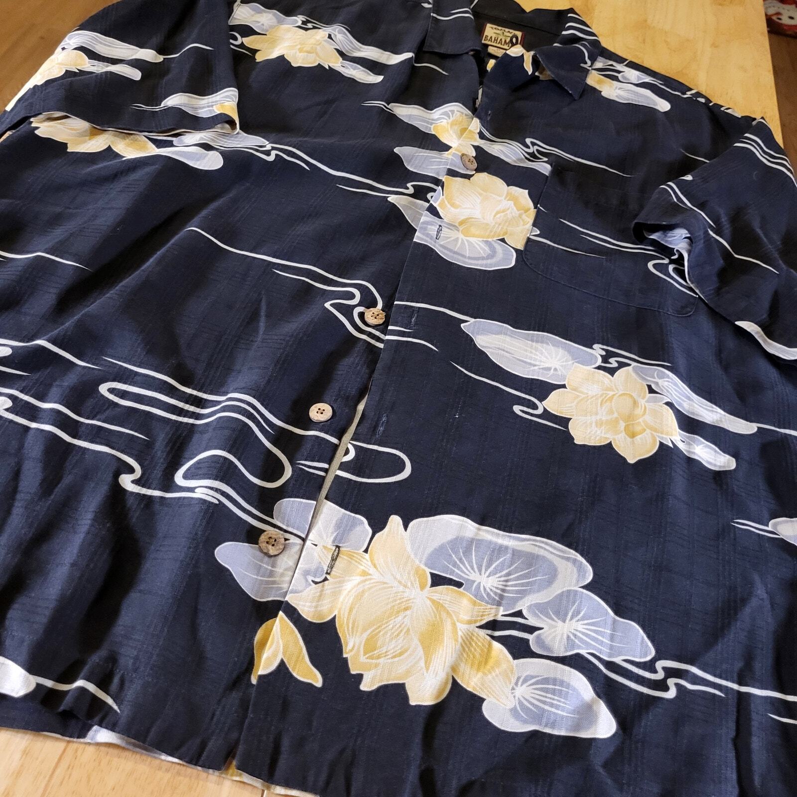 Vintage Tommy Bahama Silk Lotus Blue Floral Hawaiian Shirt Medium