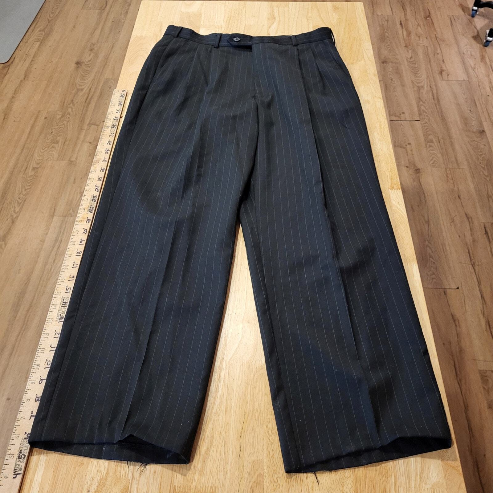 Andrew Fezza Fusion Men's Suit Coat & Pants 34" Waist 20" P2P Pinstripe pleated