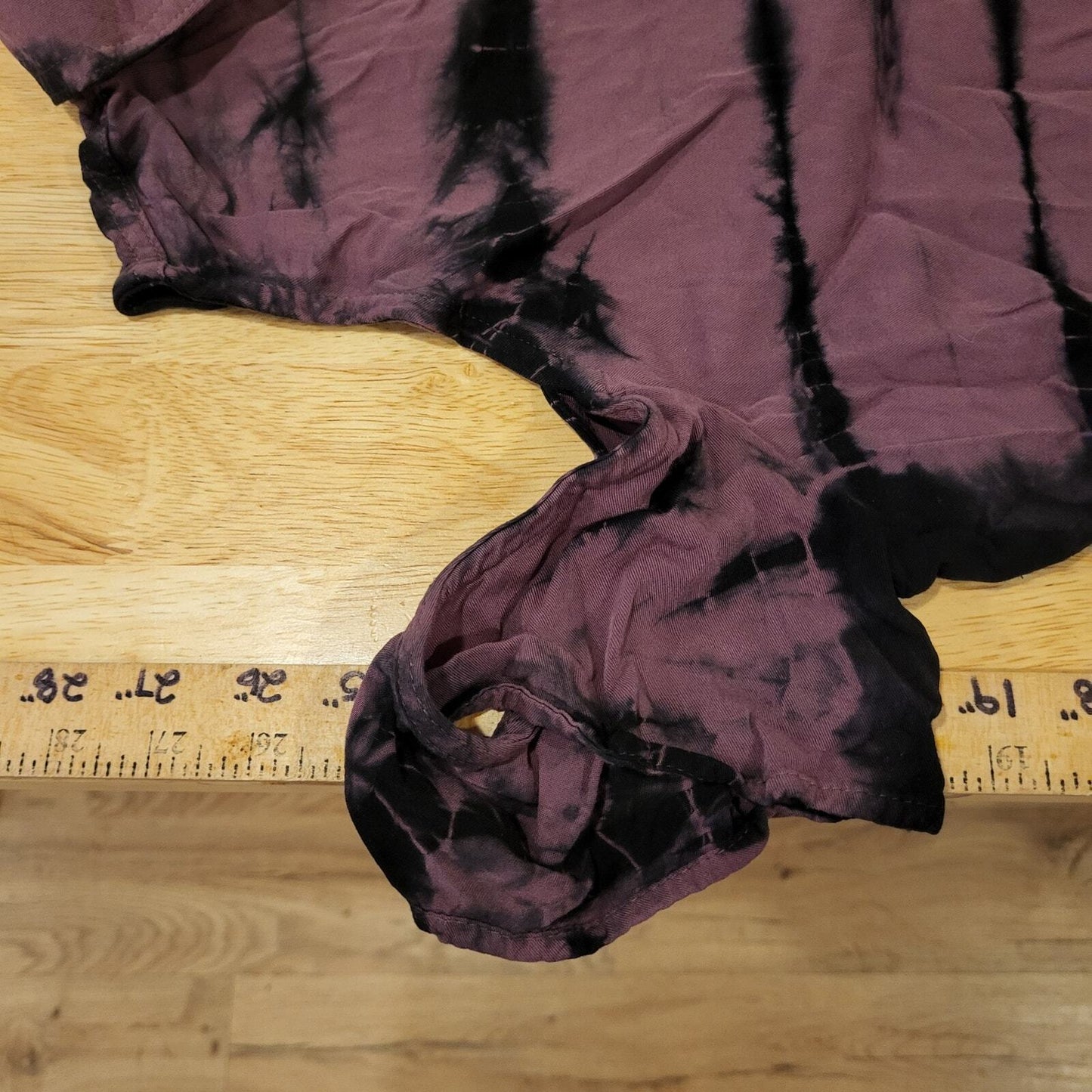 Rock & Republic Cold Shoulder Purple & Black Tie Dye Button Up Medium