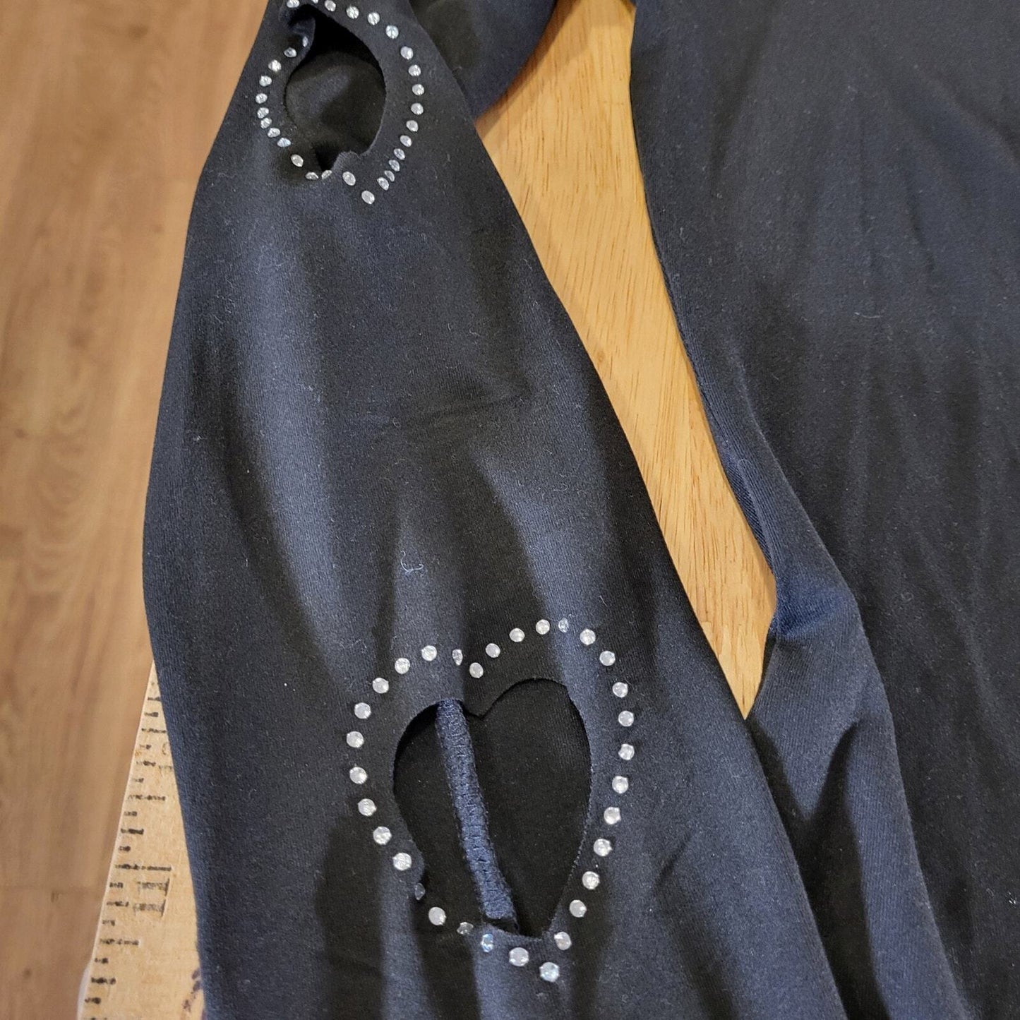 Black Knit Long Sleeve Heart Rhinestone & Back Cutout Thumb Hole mock collar sm
