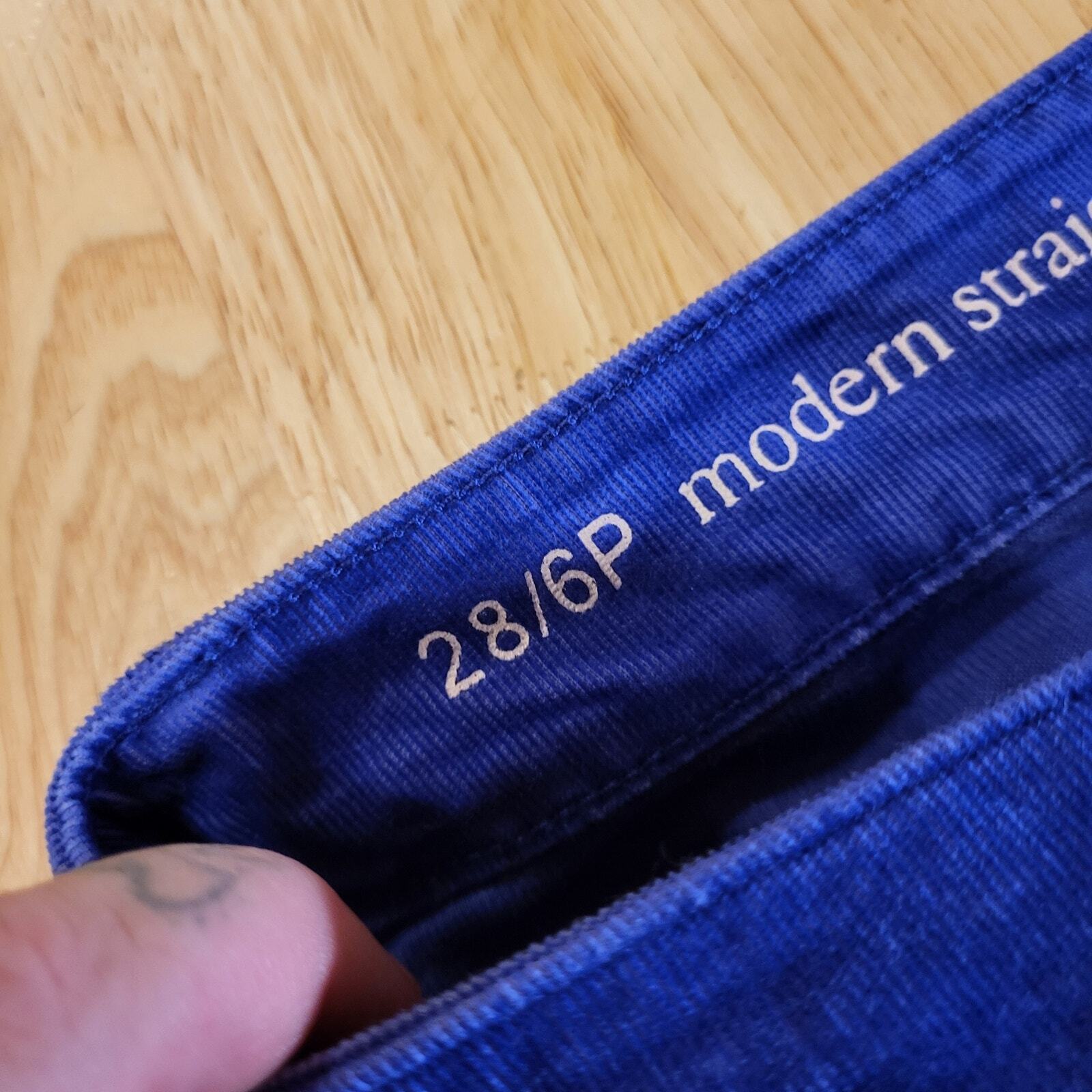 Ann Taylor Loft 28/6p modern straightBlue Corduroy 28" inseam 9"Rise 30" waist 