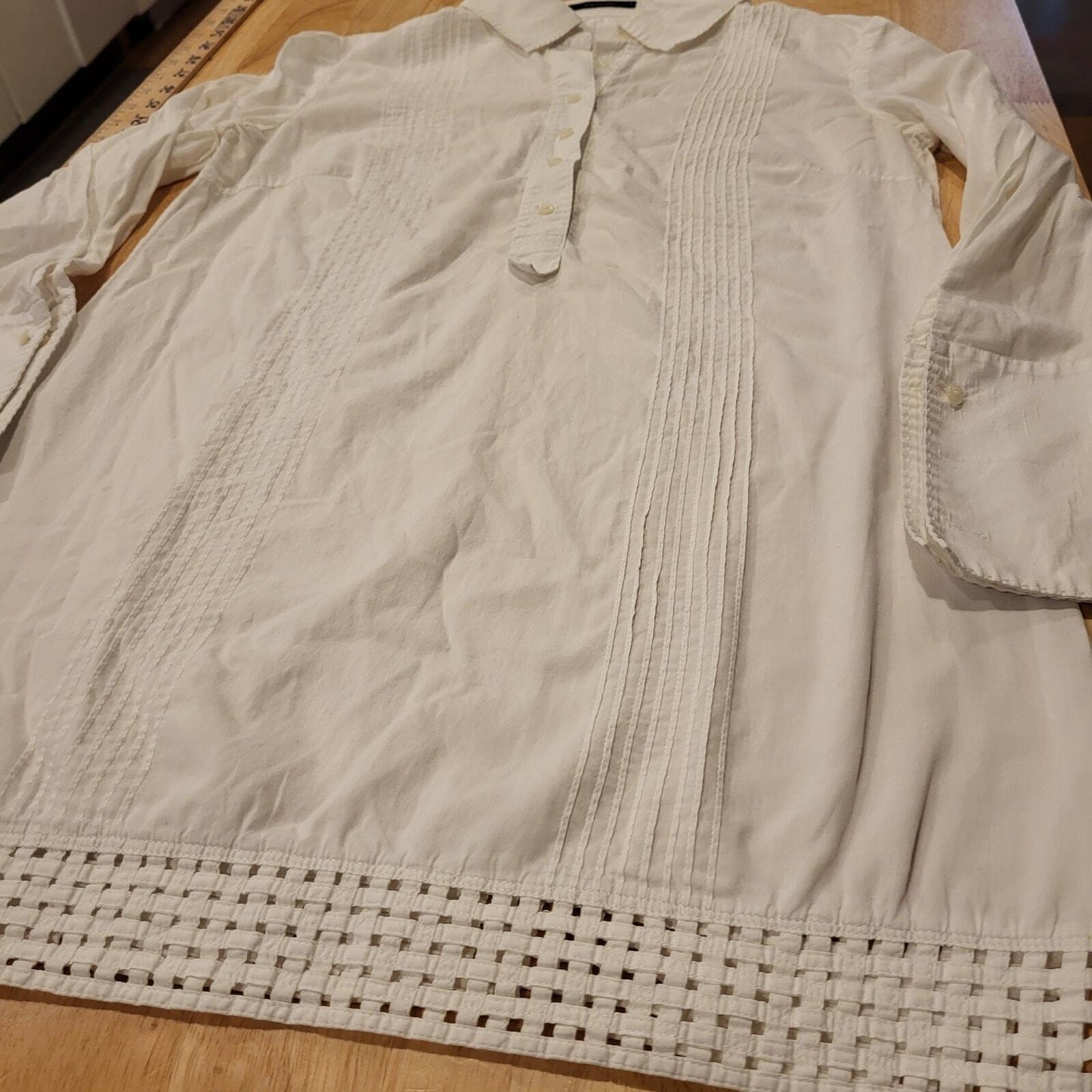 Tahari White Cotton Blouse Pleated Lattice Hem Button Detail 19" P2P
