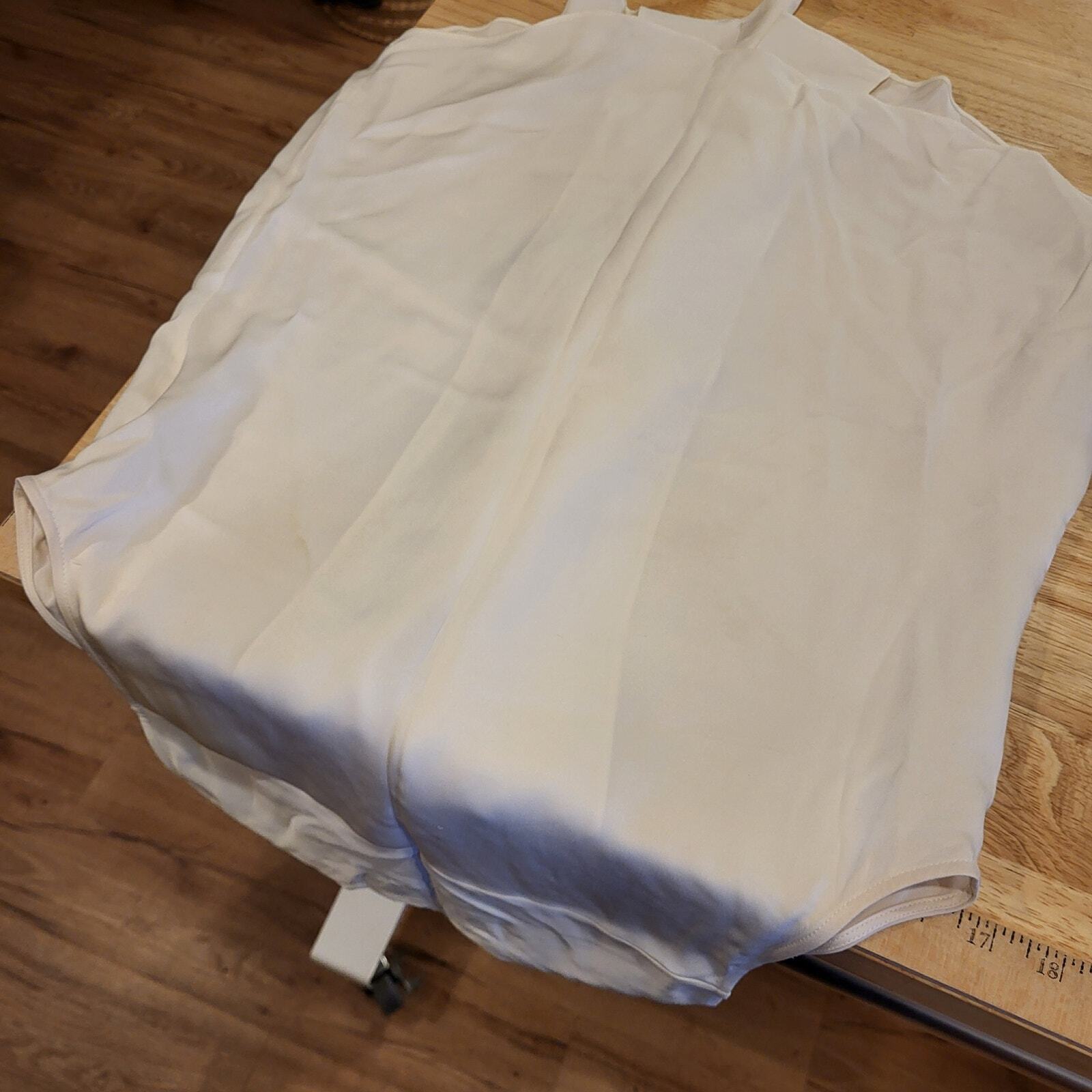 Theory 100% Silk Cream  Ruffle Sleeveless Blouse 