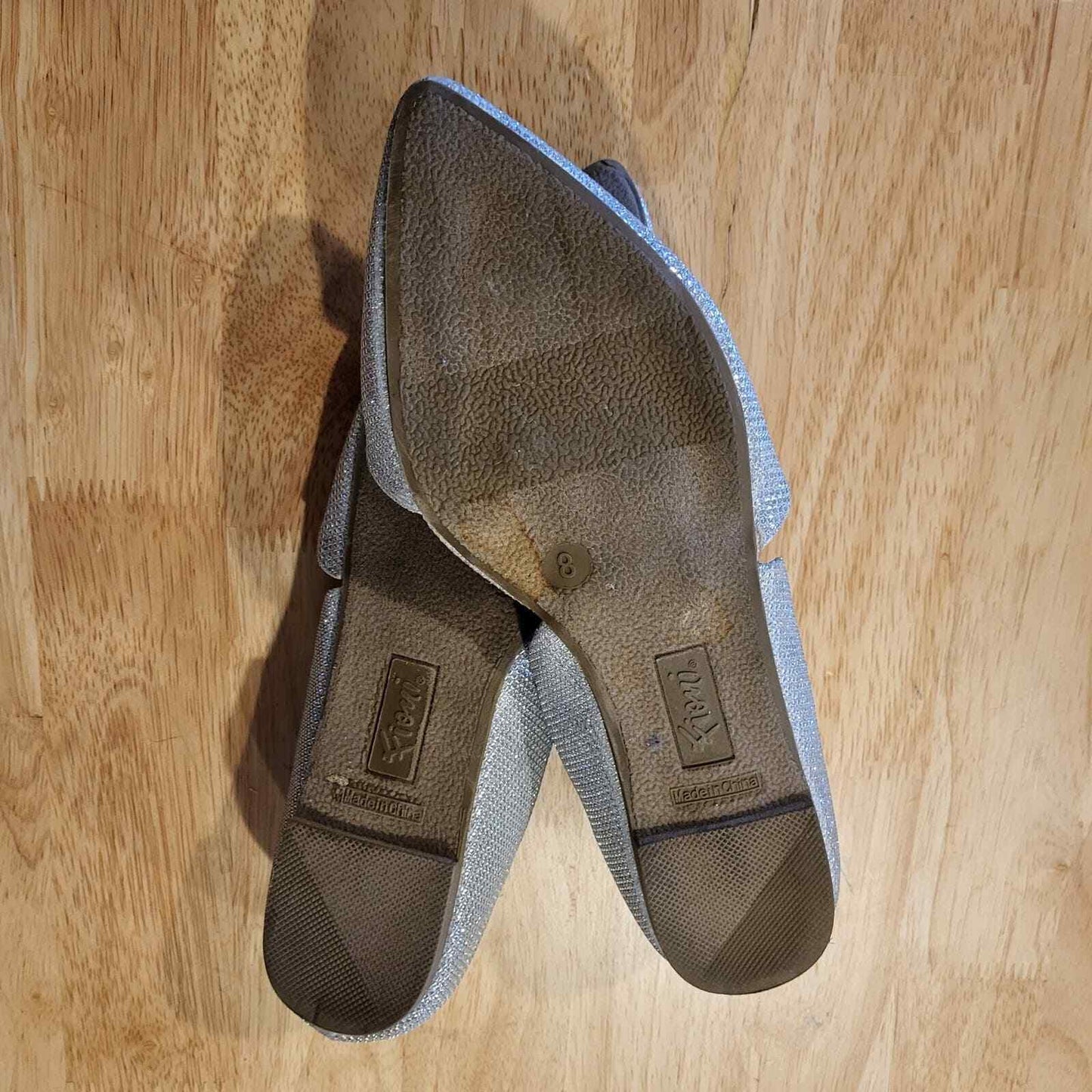 Silver metallic pointed toe open side flats 8