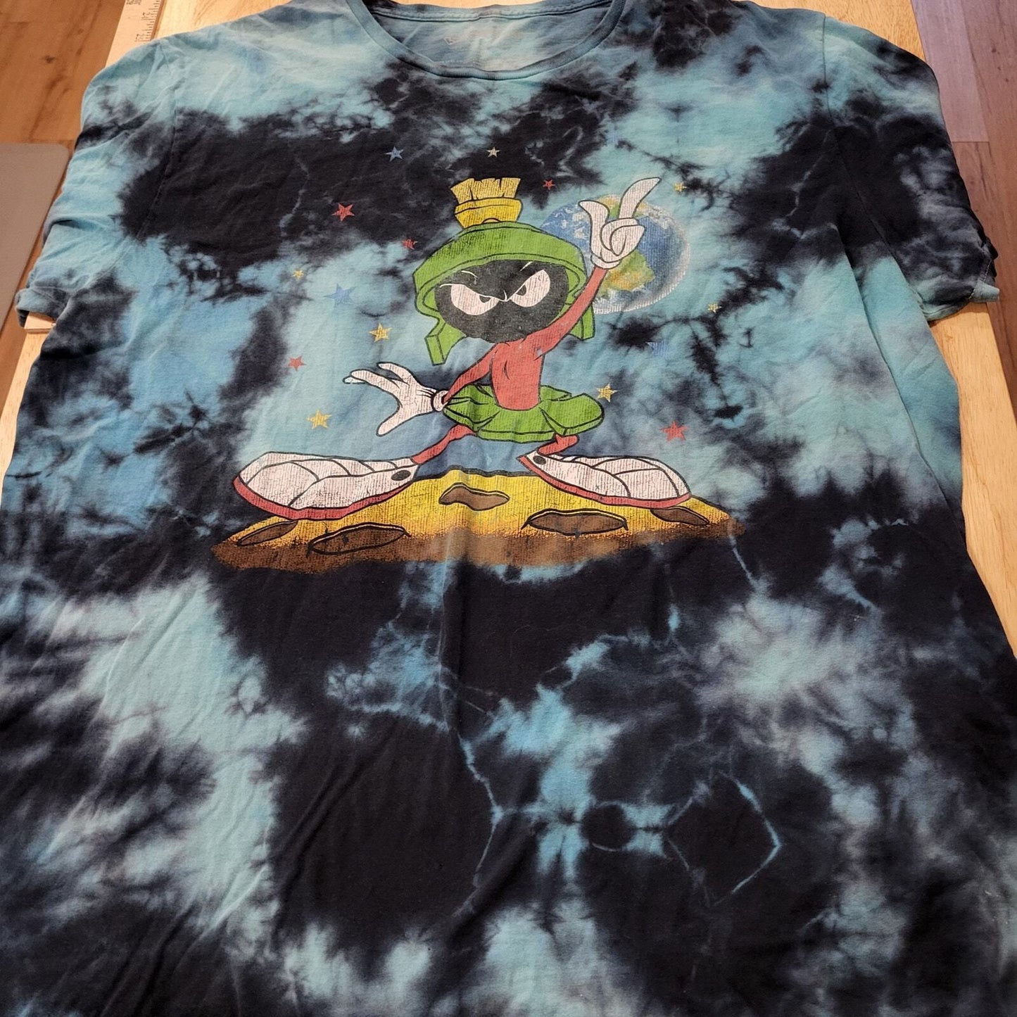 Vintage Tie Dyed Marvin The Martian Looney Toons TShirt XLarge 100% Cotton