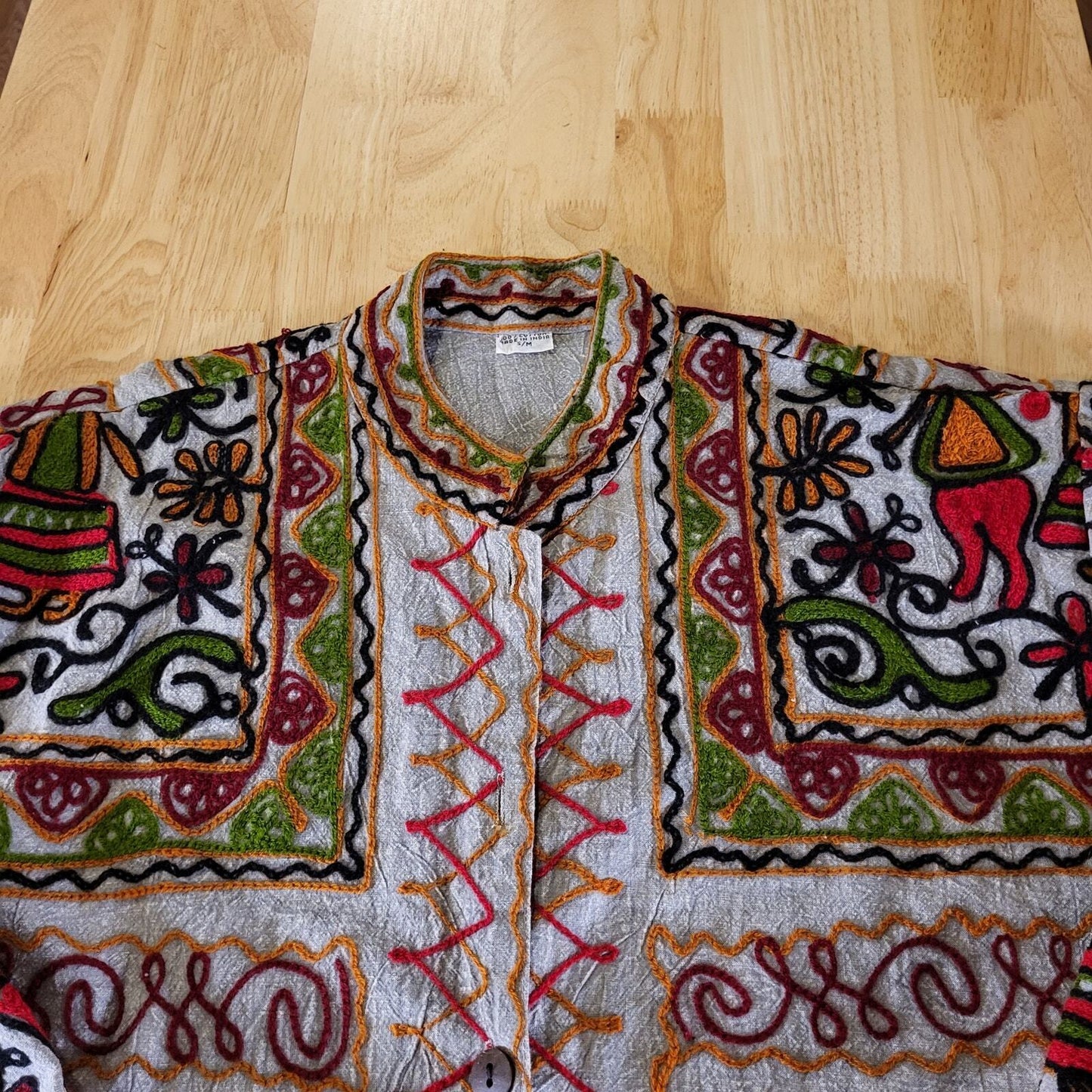 100% Cotton Made in India Hand Embroidered pockets a buttons 22" P2P 27" Long