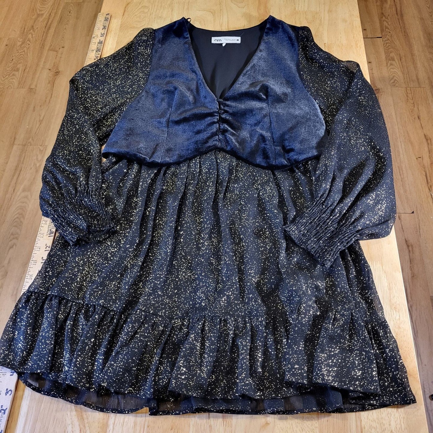 Zara Small Blue Velvet Gold Flecked Sparkle Blue Ruffle 18" P2P 