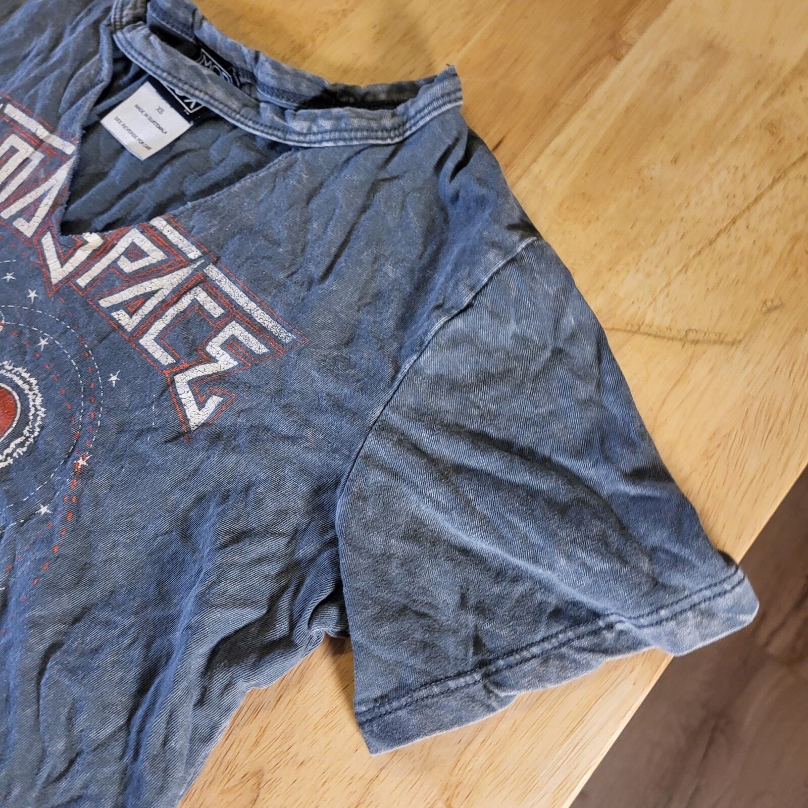 Modern Lux Namaspace Yoga Meditation Distressed xs T-shirt Gray