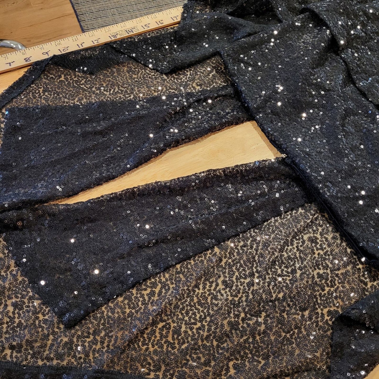 Black Sequin Bat Wing zip Back Blouse Cropped Pretty 