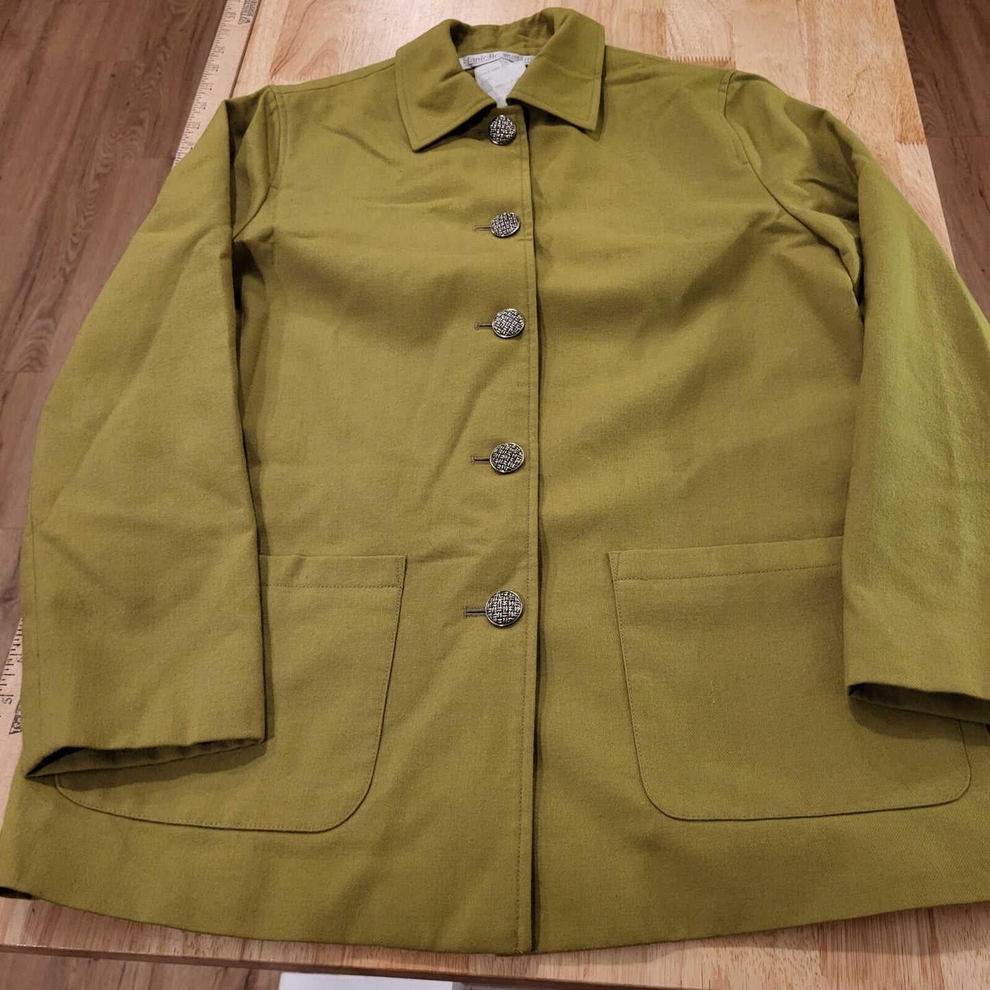 Vintage chartreuse green wool Danielle Martin coat button detail small 20" p2p