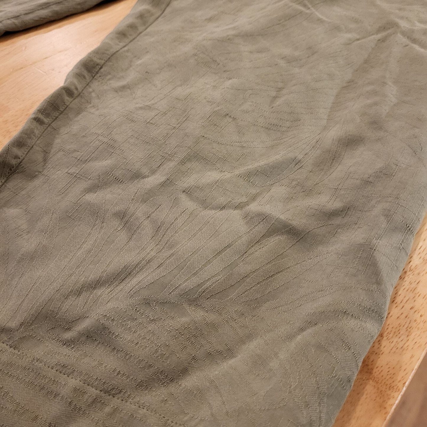 Vintage Chico Designs Size 1 100% Silk Elastic Waist Green Palm Design 28" 