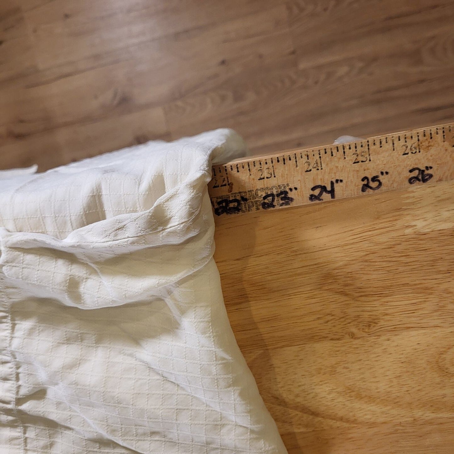 Tommy Bahama Beige Waffle Weave Short Sleeve 100% Silk Button Down Medium