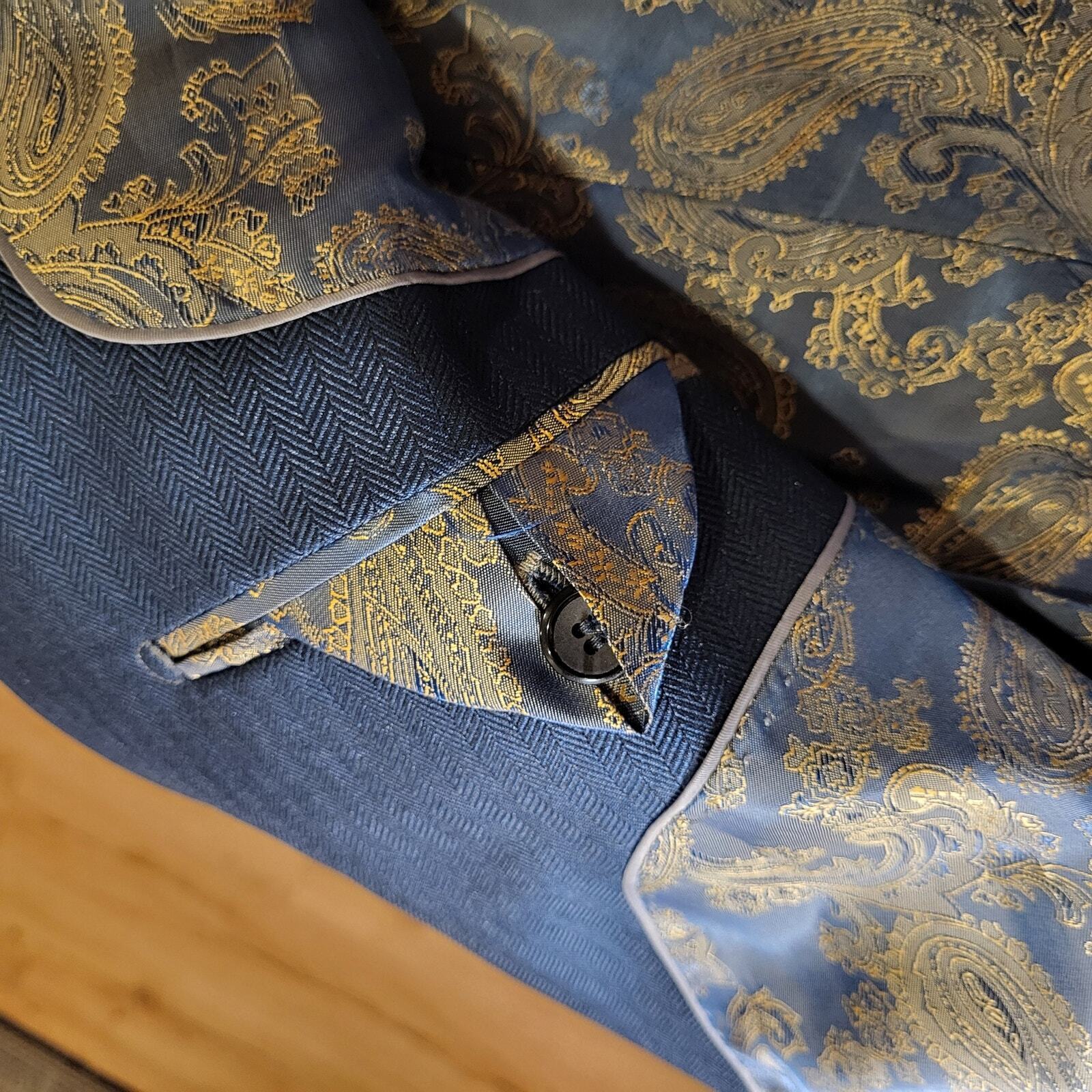 Tazio Italy Tetron Silk Blue Paisley Lined 38L 21" P2P Hand Tailored 