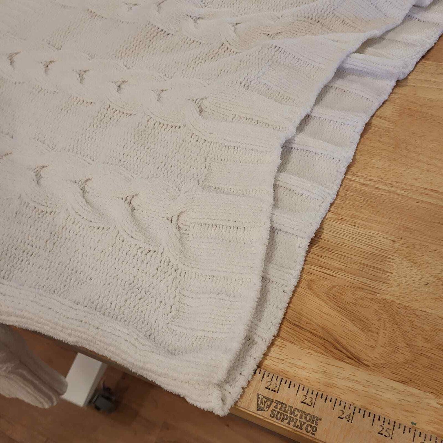 White Chunky Knit Turtle Neck Sweater L