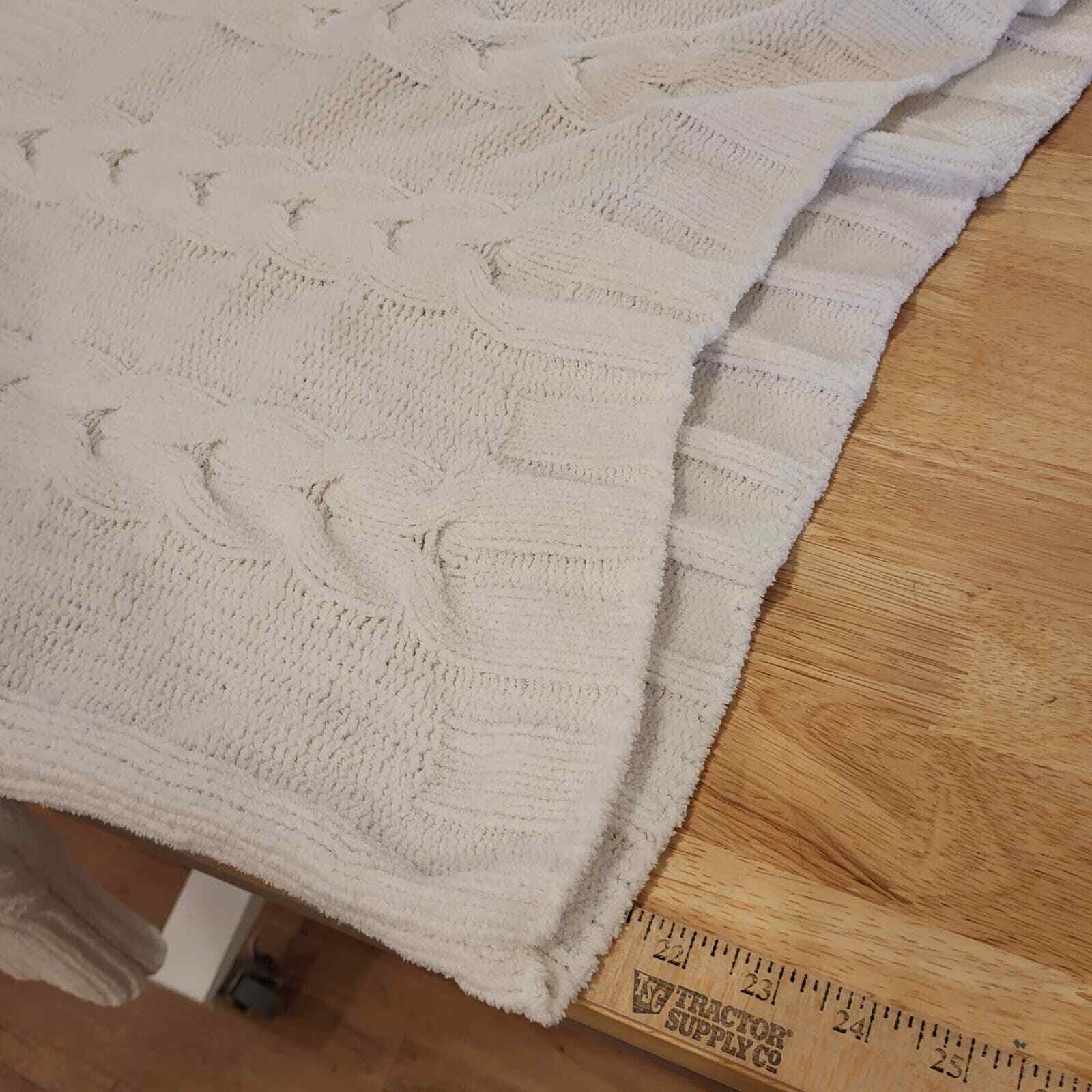 White Chunky Knit Turtle Neck Sweater L