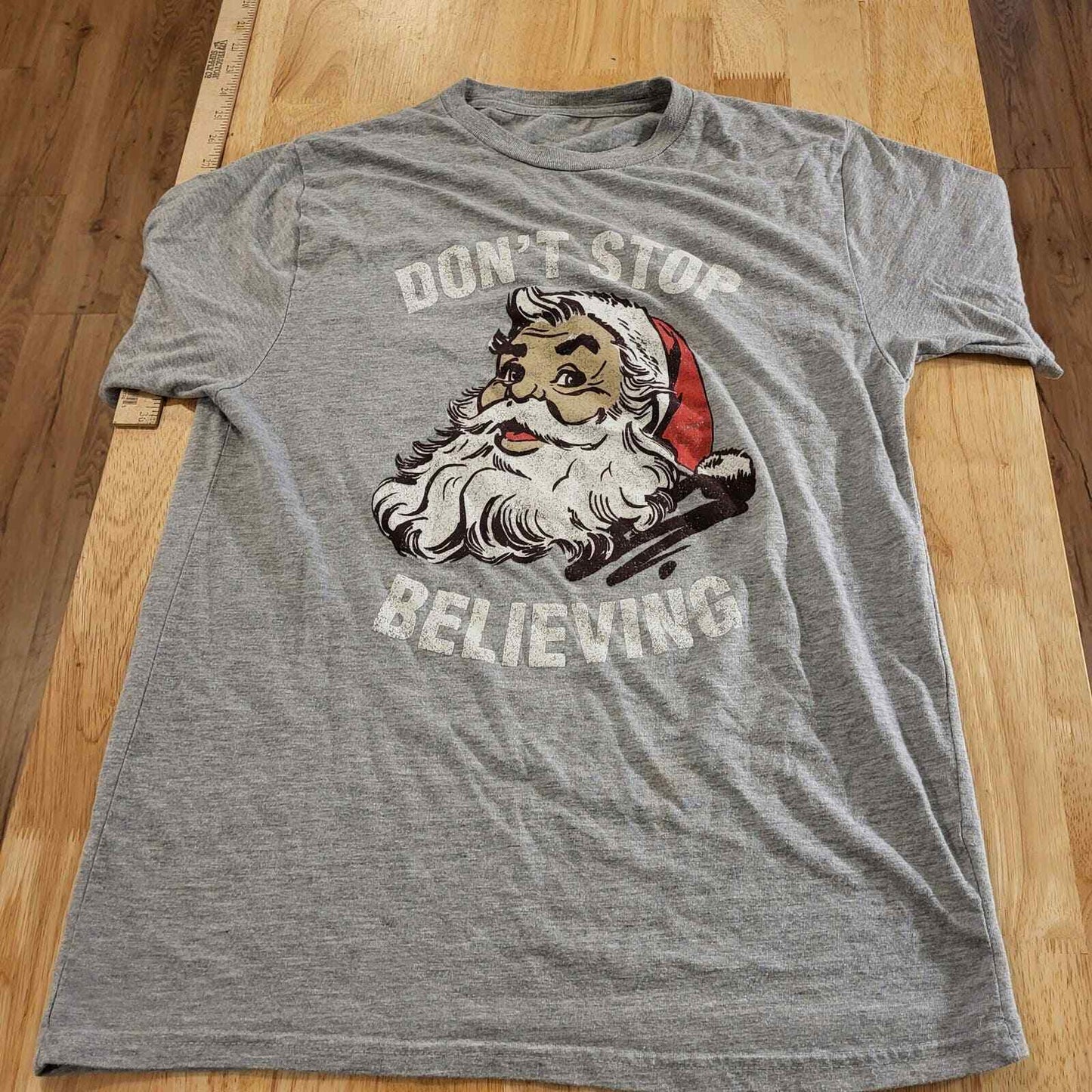 Christmas Santa Don't Stop Believing Journey heather gray t-shirt large medium