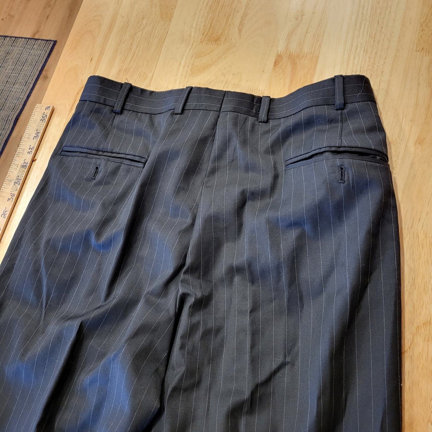 Andrew Fezza Fusion Men's Suit Coat & Pants 34" Waist 20" P2P Pinstripe pleated
