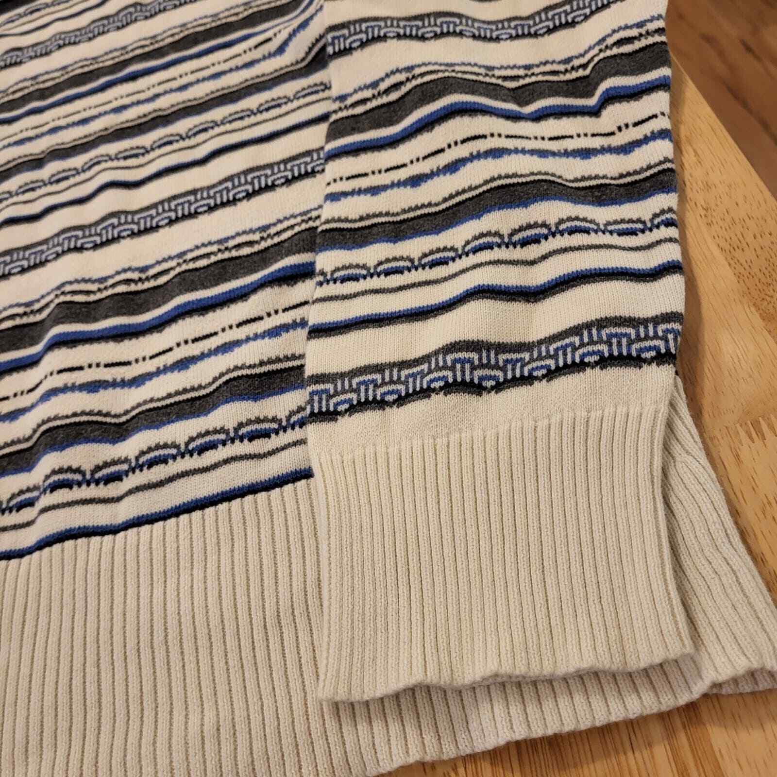 100% Cotton Izod Blue Geometric Japanese Wave Turtleneck Sweater Large