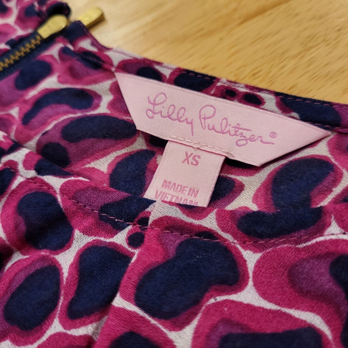 Lilly Pulitzer Pink Leopard Print Cap Sleeve T-shirt XS 22" P2P Cotton