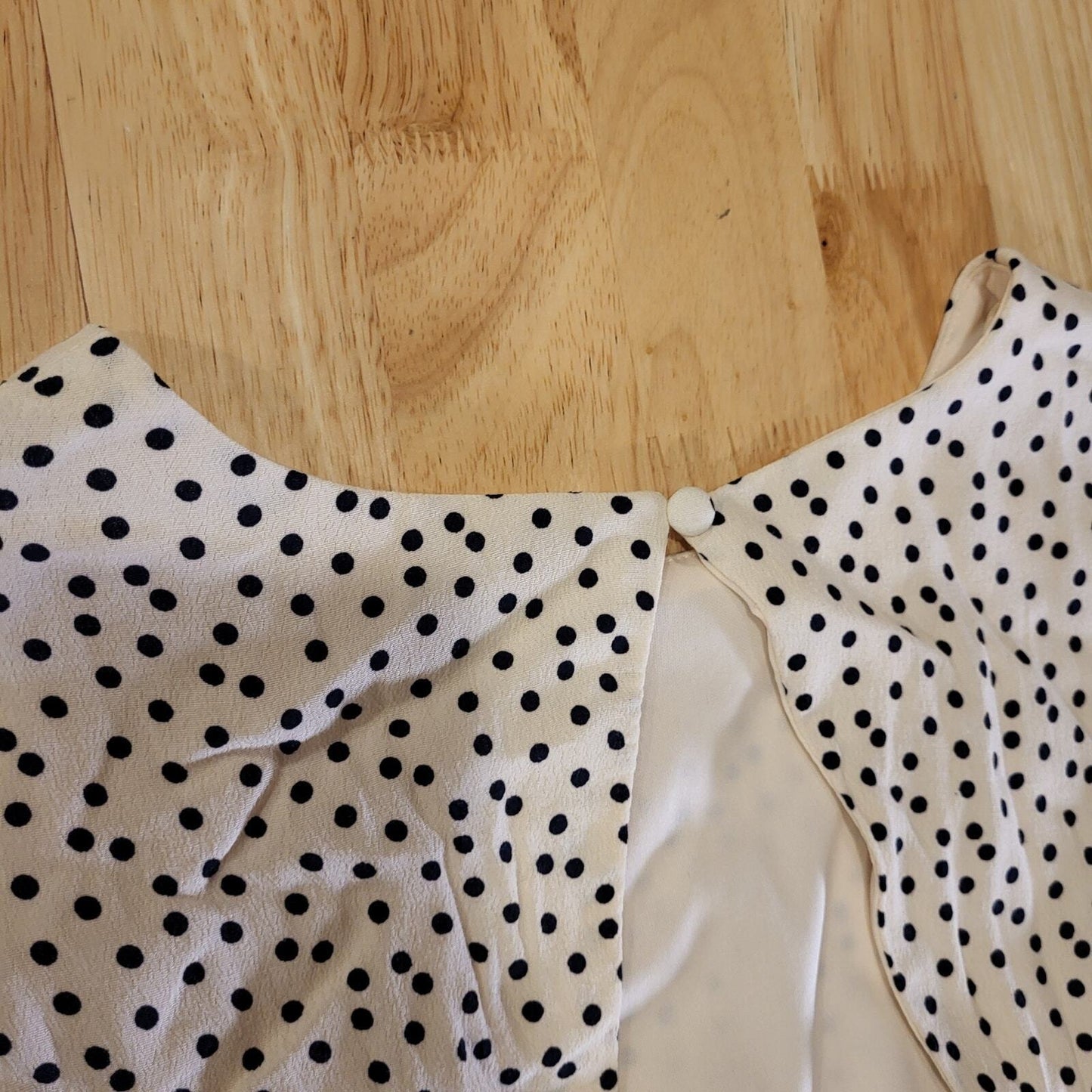 Flutter Sleeve Open Back Black & White Polka Dot Silk Rayon Blend XS 16" P2P