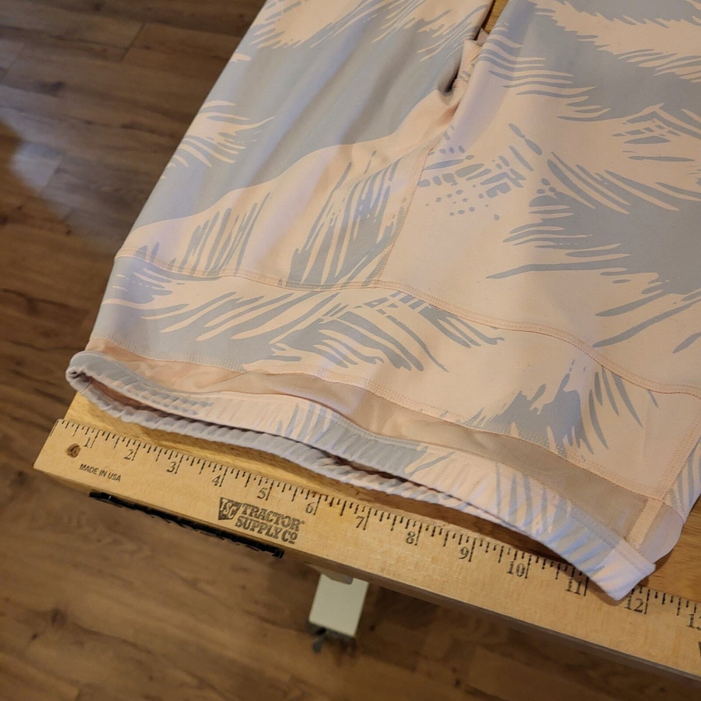 Fable tics Pink and blue abstract Cloud  leggings size small