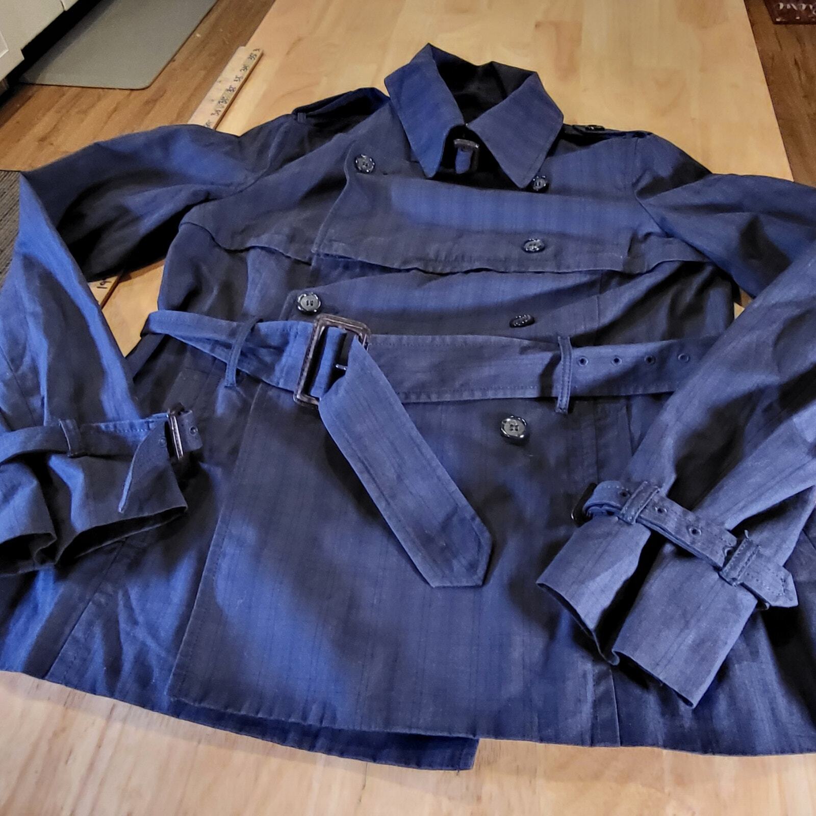 Elizabeth & Jaime Convertable Blue Pinstripe Belted 100% Cotton 20" P2P 22" Long