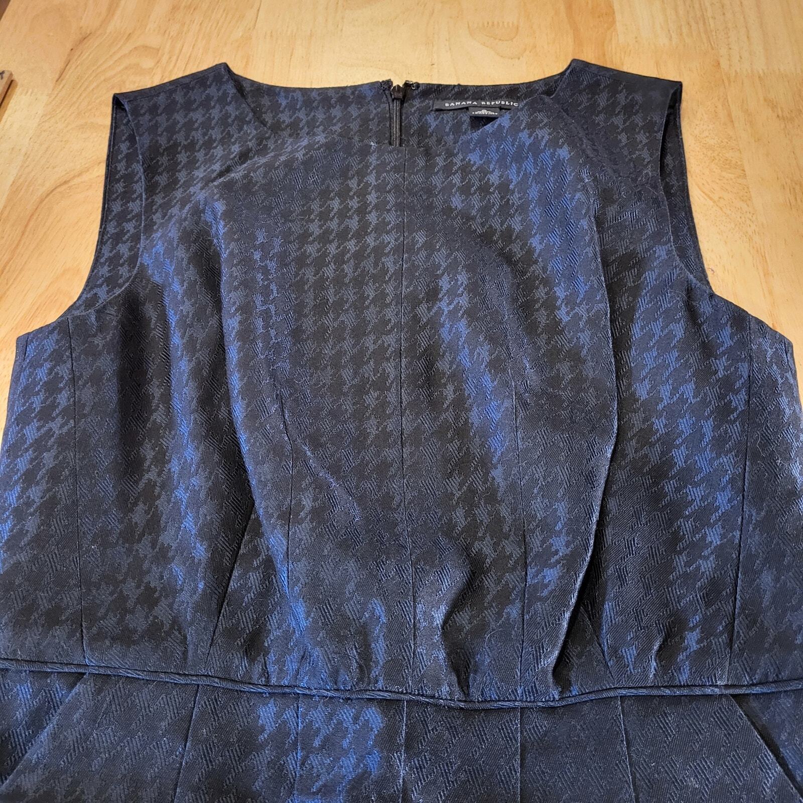 Banana Republic Houndstooth Wool Sleeveless Pencil Dress Size 0 15" P2P 26" W