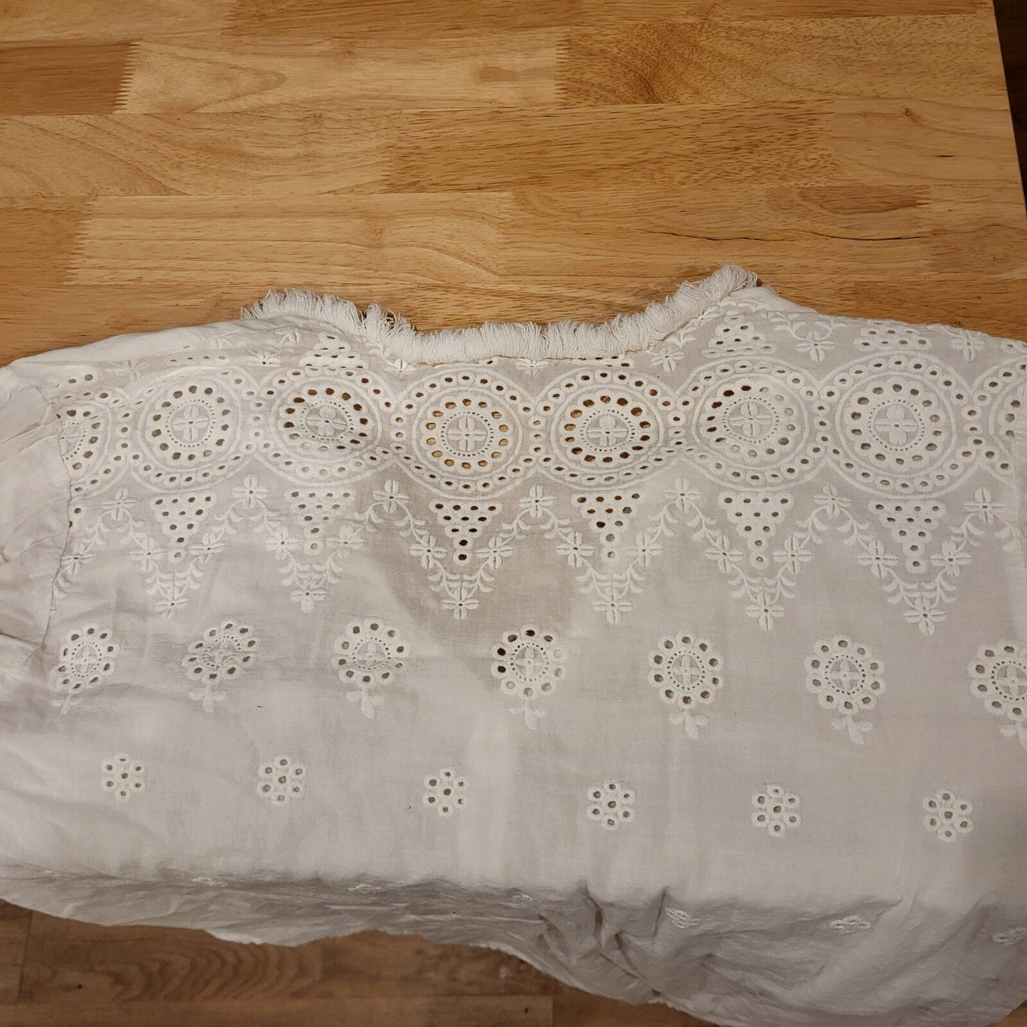 Vanilla Star Size Large Long Elastic Sleeve Eyelet Top V-Neck Cotton Pompom
