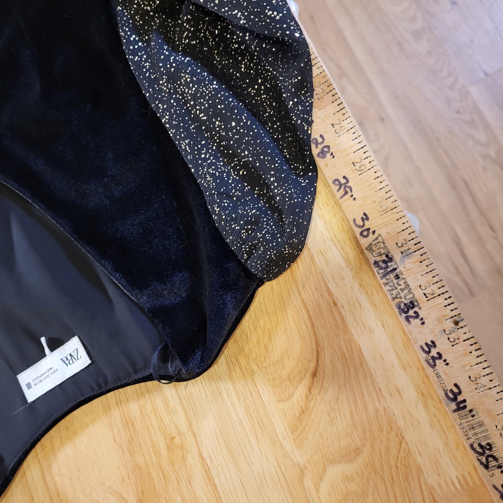 Zara Small Blue Velvet Gold Flecked Sparkle Blue Ruffle 18" P2P 