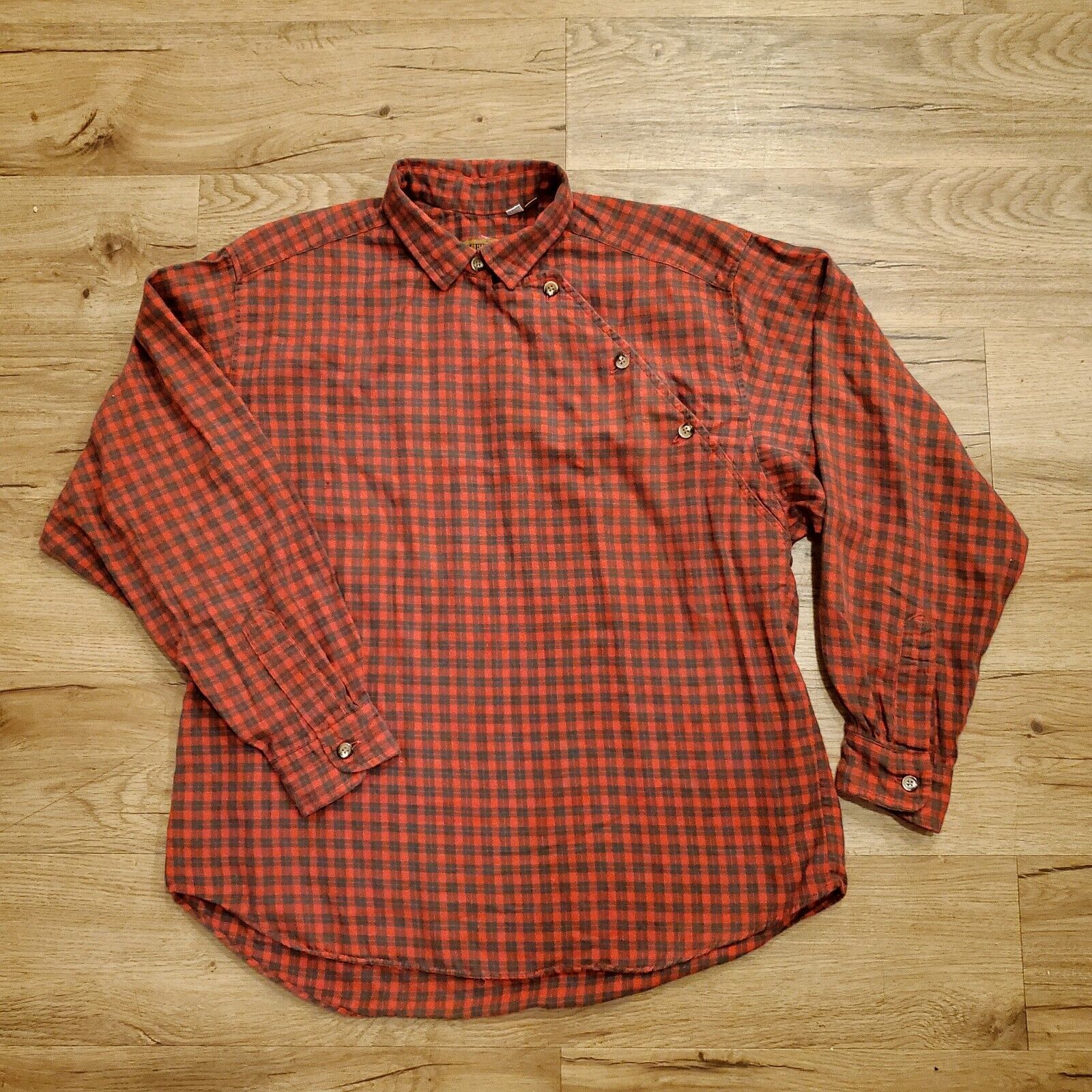 Vintage Ruff Hewn Red Plaid Flannel Shirt Button Yoke Detail Made in USA 12