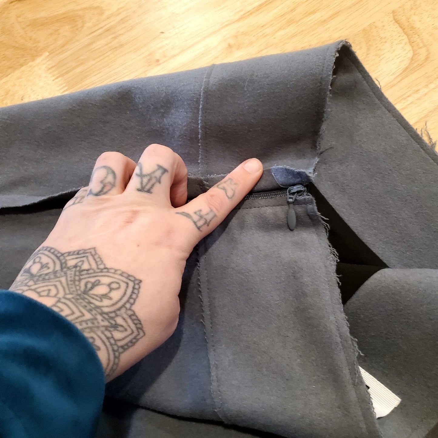 Parni A Line Skirt XS Lined Raw Hem 28" Waist Grey Wool Blend Flannel Zipper